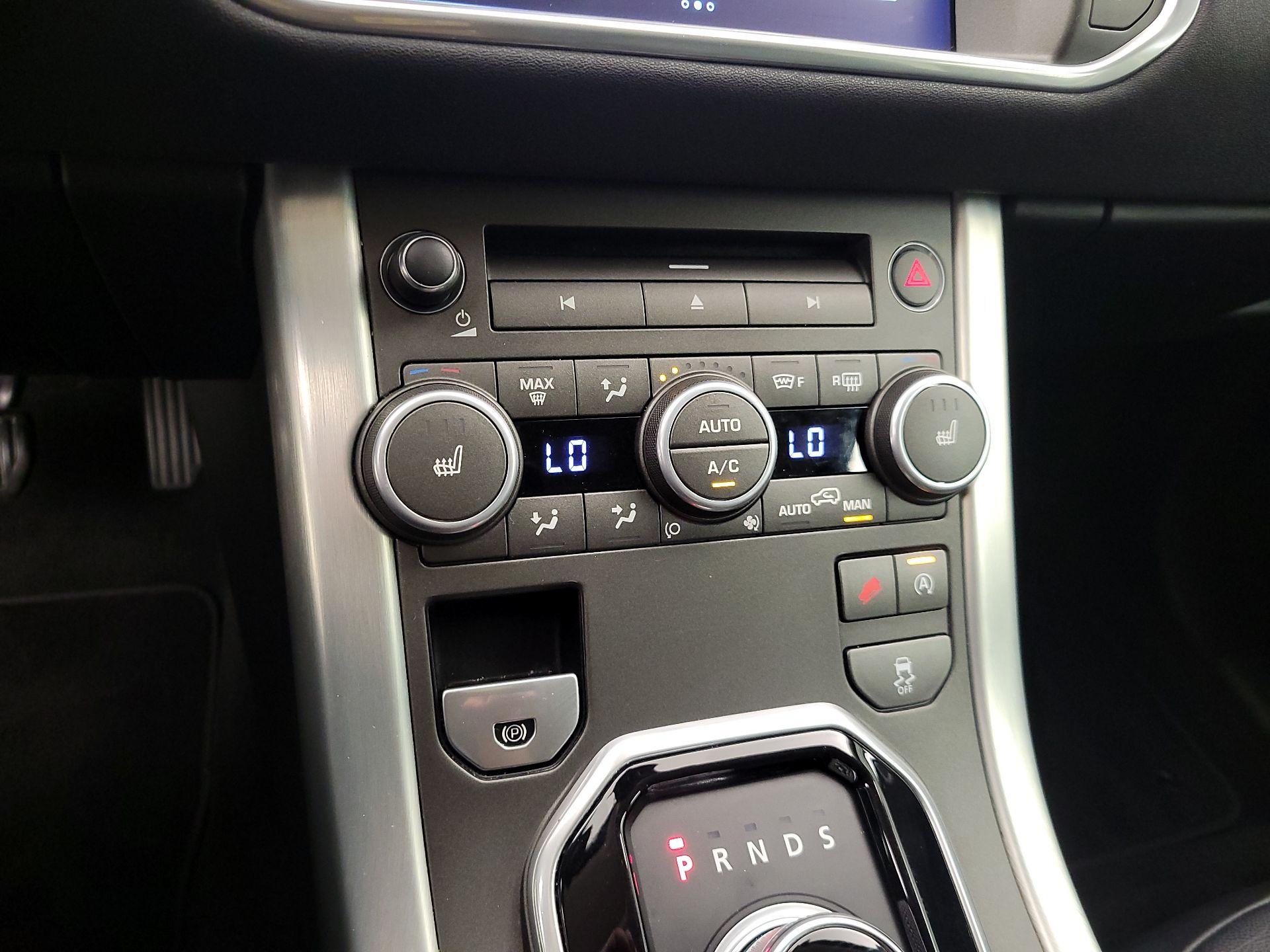 Thumbnail: 2016 Land Rover Range Rover Evoque - 16