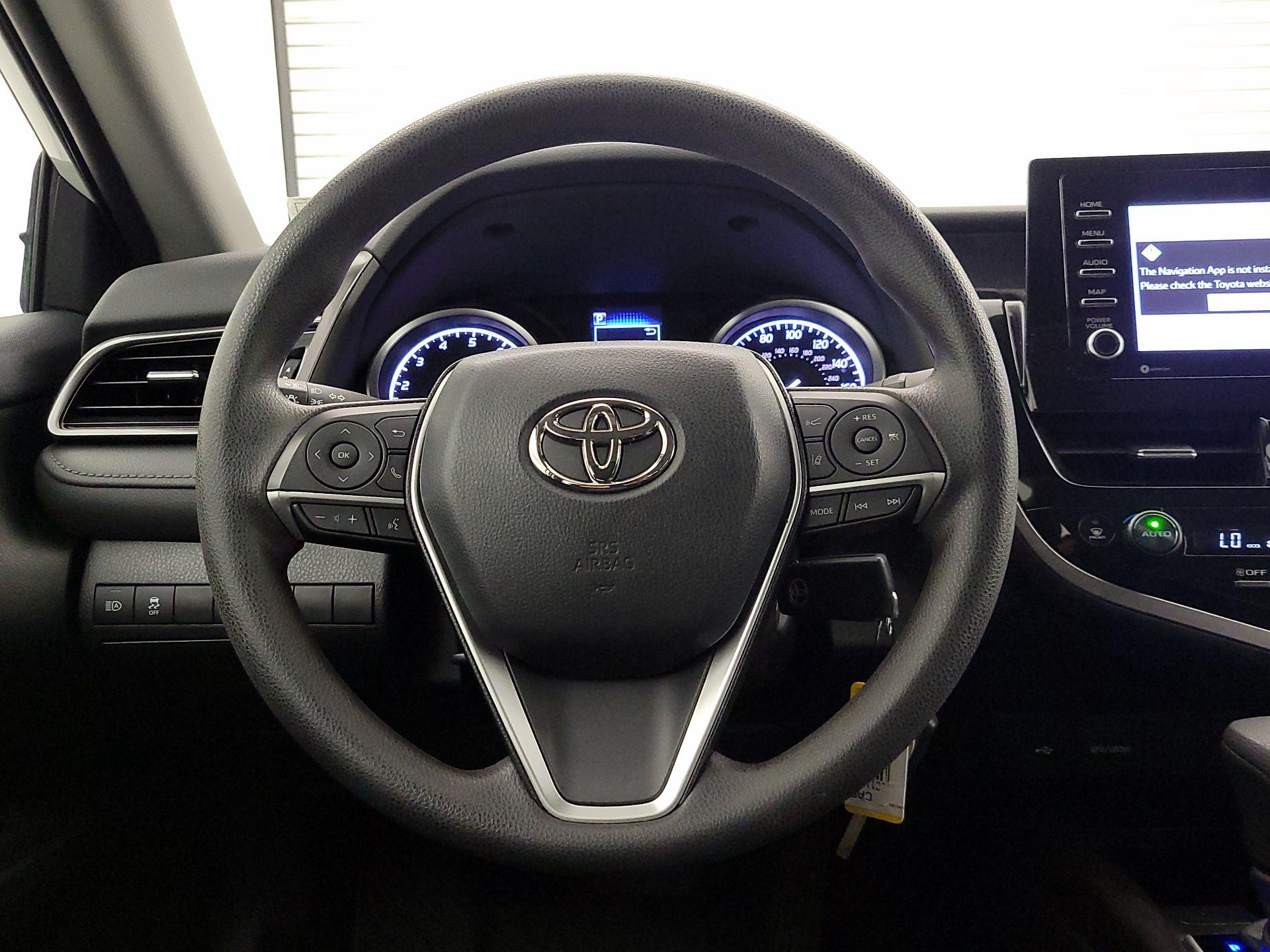 Thumbnail: 2022 Toyota Camry - 10