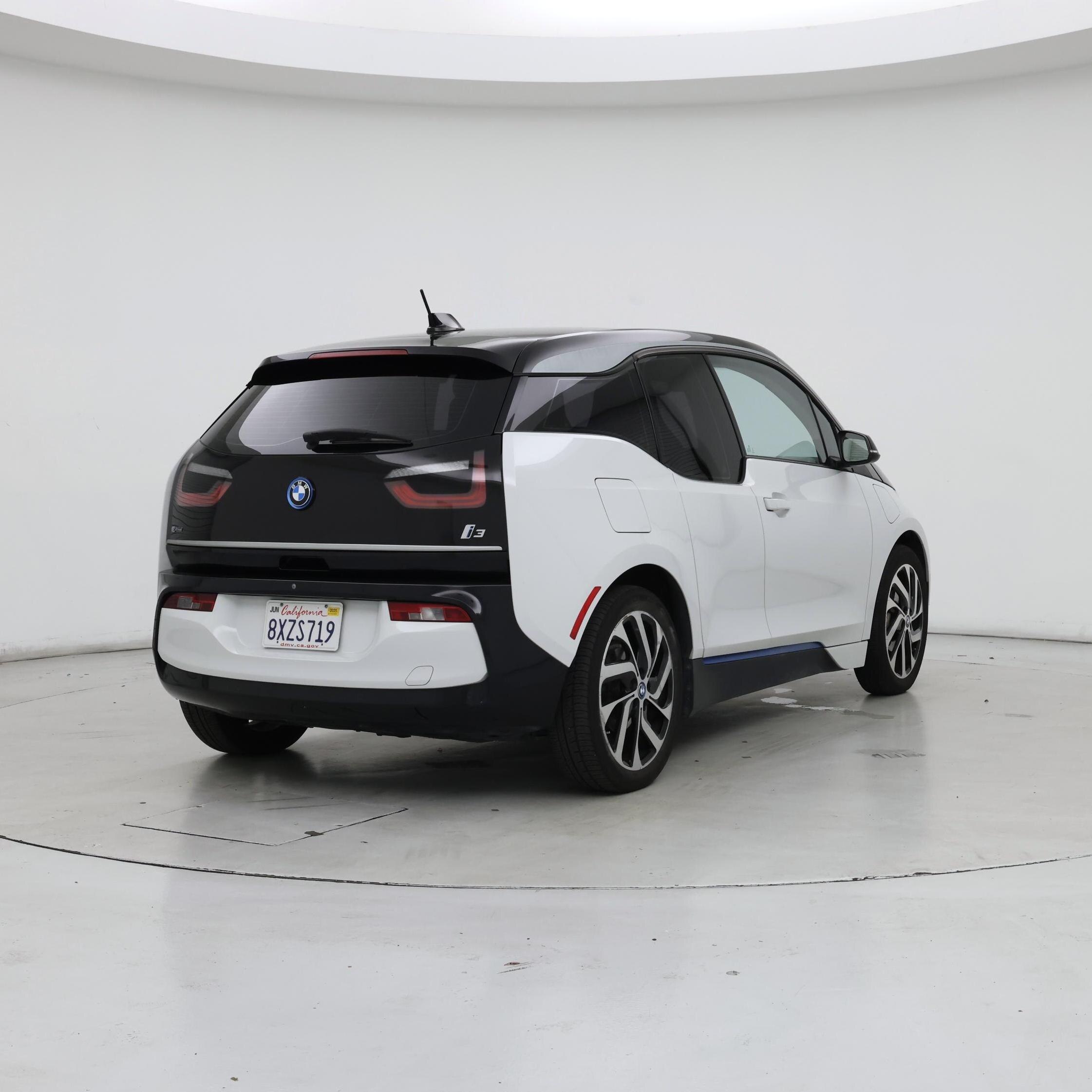 Thumbnail: 2018 BMW i3 - 8