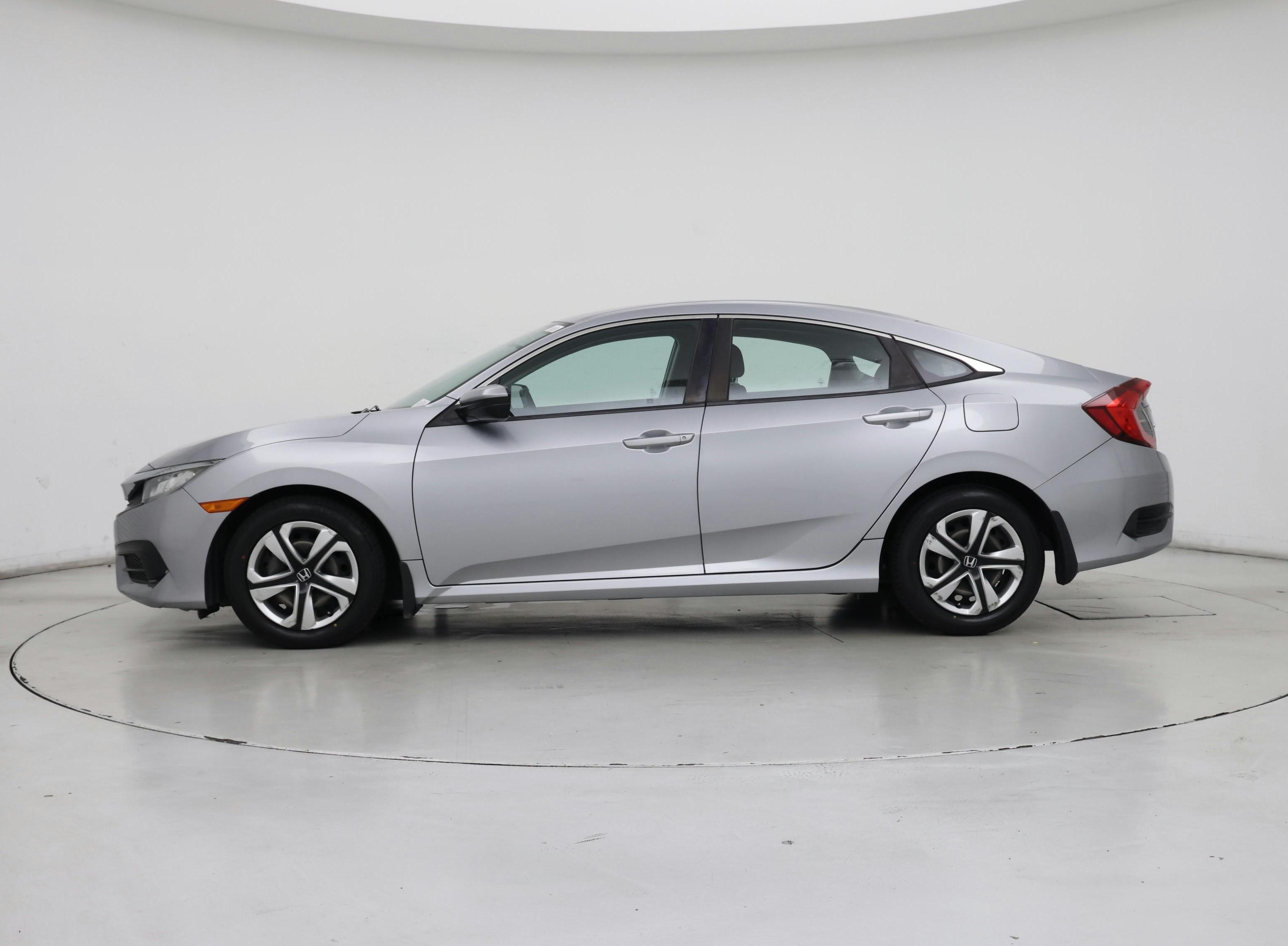 Thumbnail: 2017 Honda Civic - 3