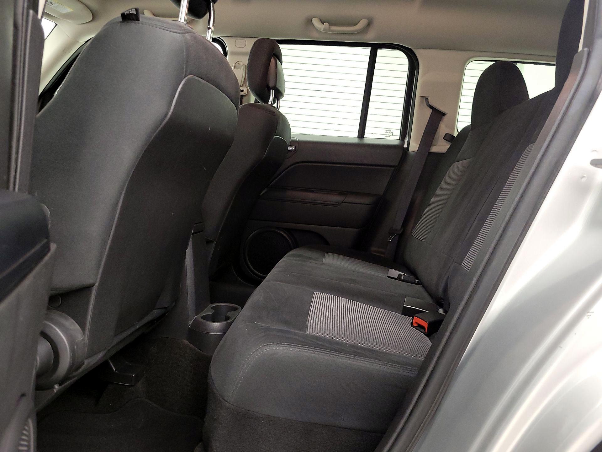 Thumbnail: 2014 Jeep Patriot - 16