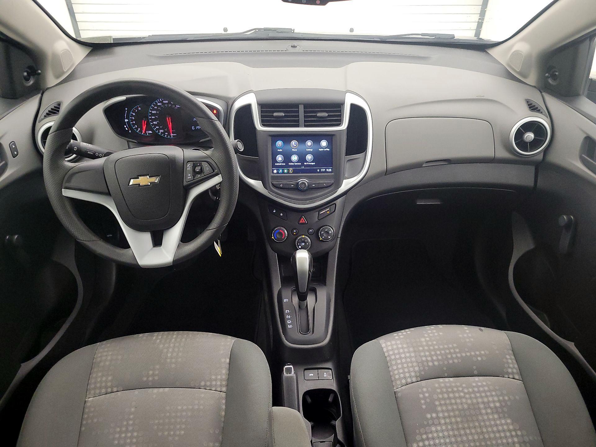 Thumbnail: 2018 Chevrolet Sonic - 9