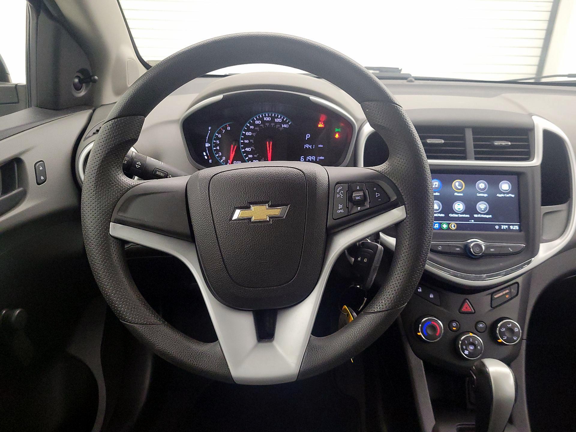 Thumbnail: 2018 Chevrolet Sonic - 10