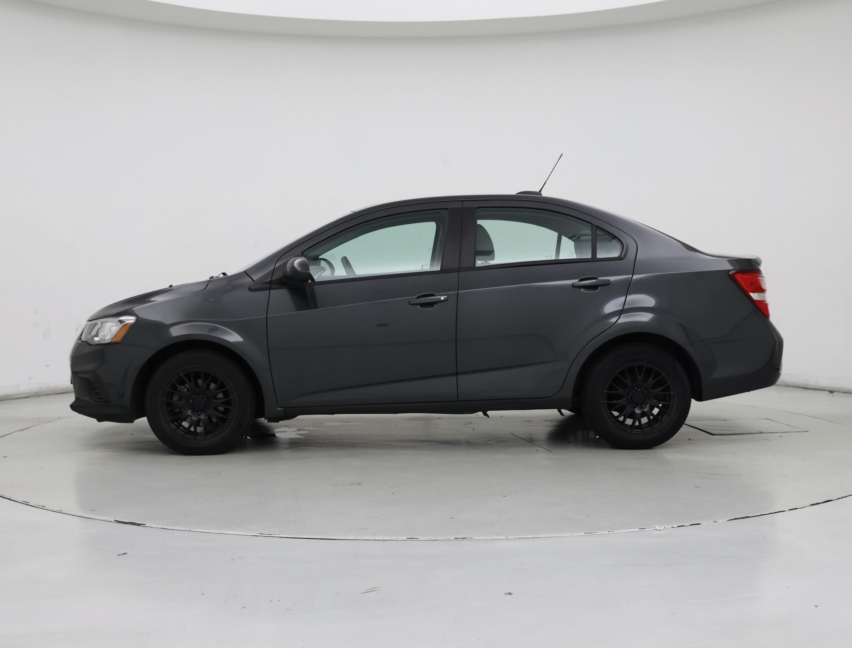 Thumbnail: 2018 Chevrolet Sonic - 3