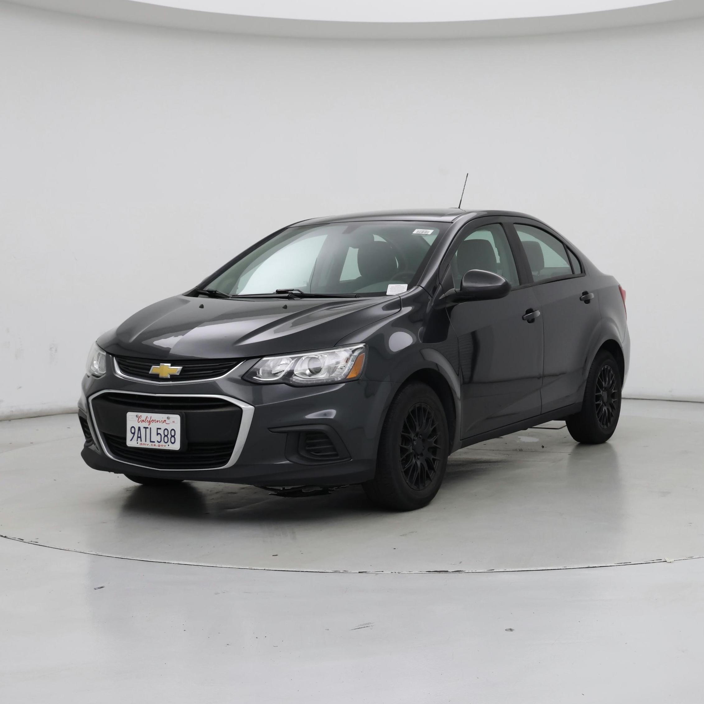Thumbnail: 2018 Chevrolet Sonic - 4