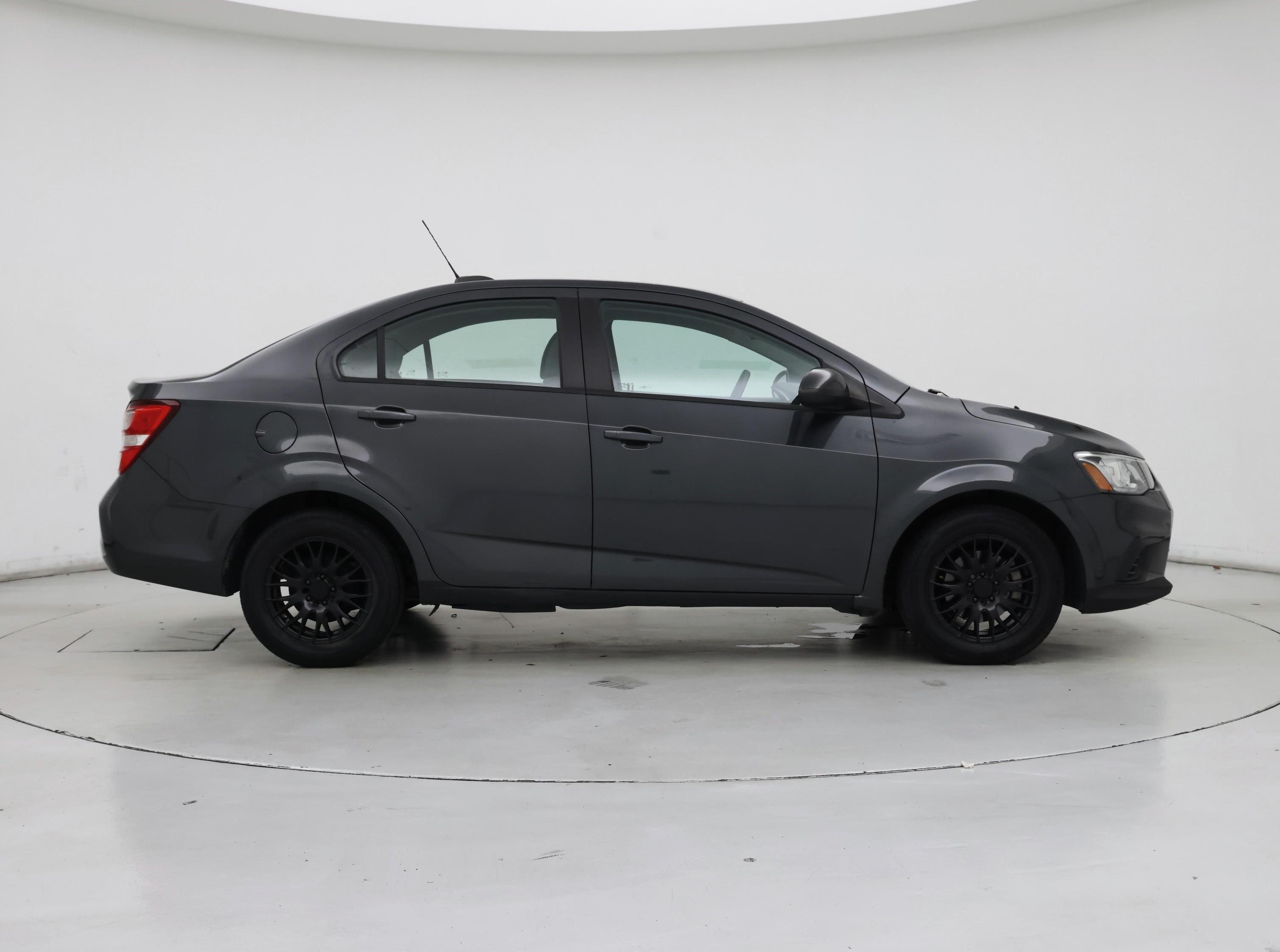 Thumbnail: 2018 Chevrolet Sonic - 7