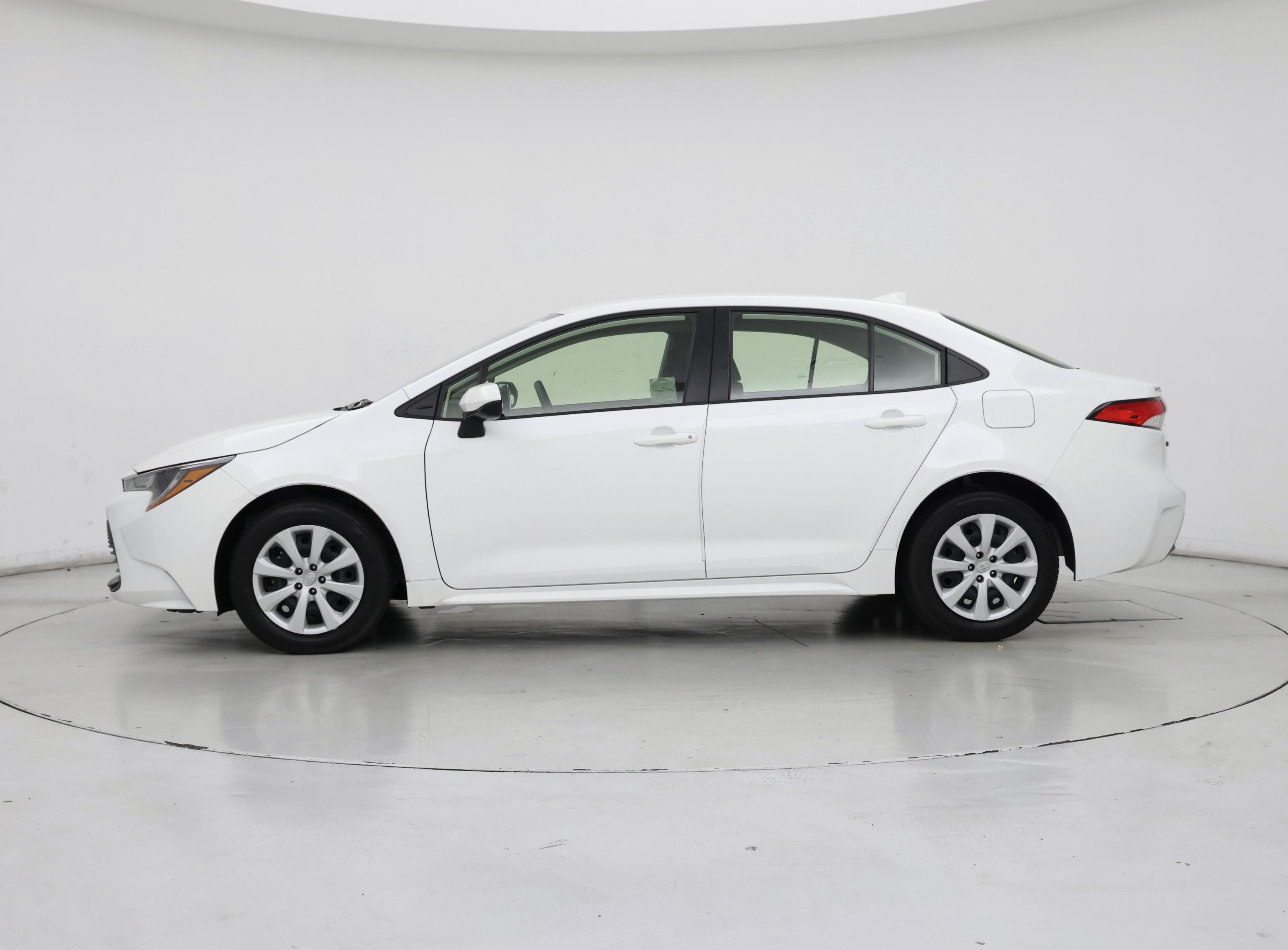Thumbnail: 2024 Toyota Corolla - 3