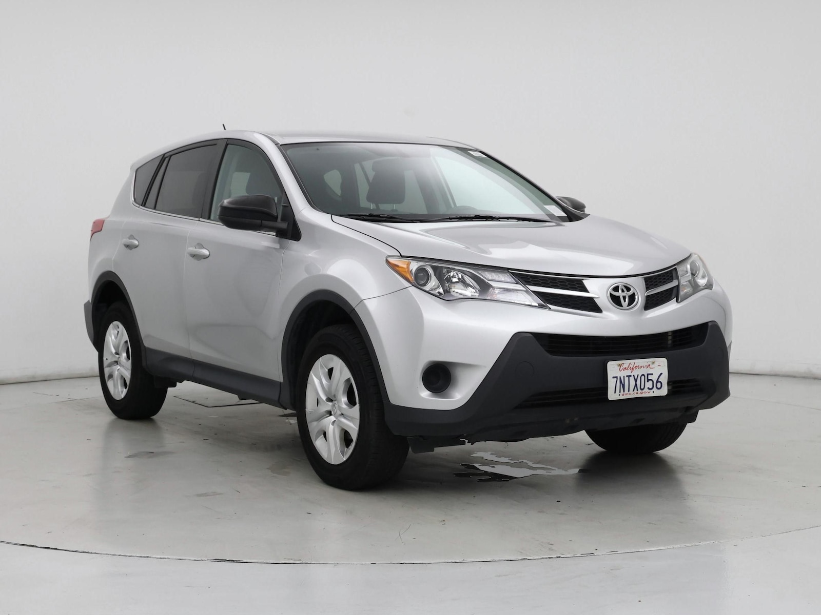 Image 2 of 2015 Toyota RAV4 LE