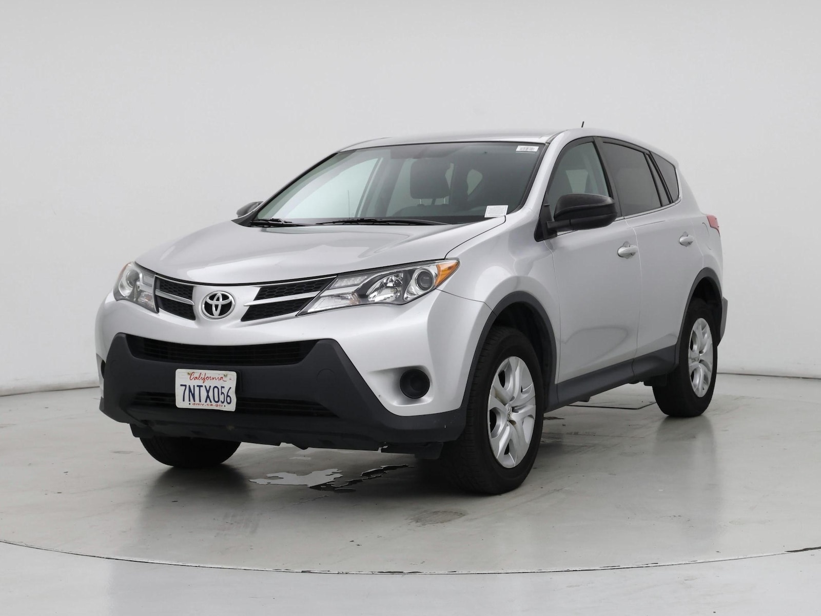 Image 5 of 2015 Toyota RAV4 LE