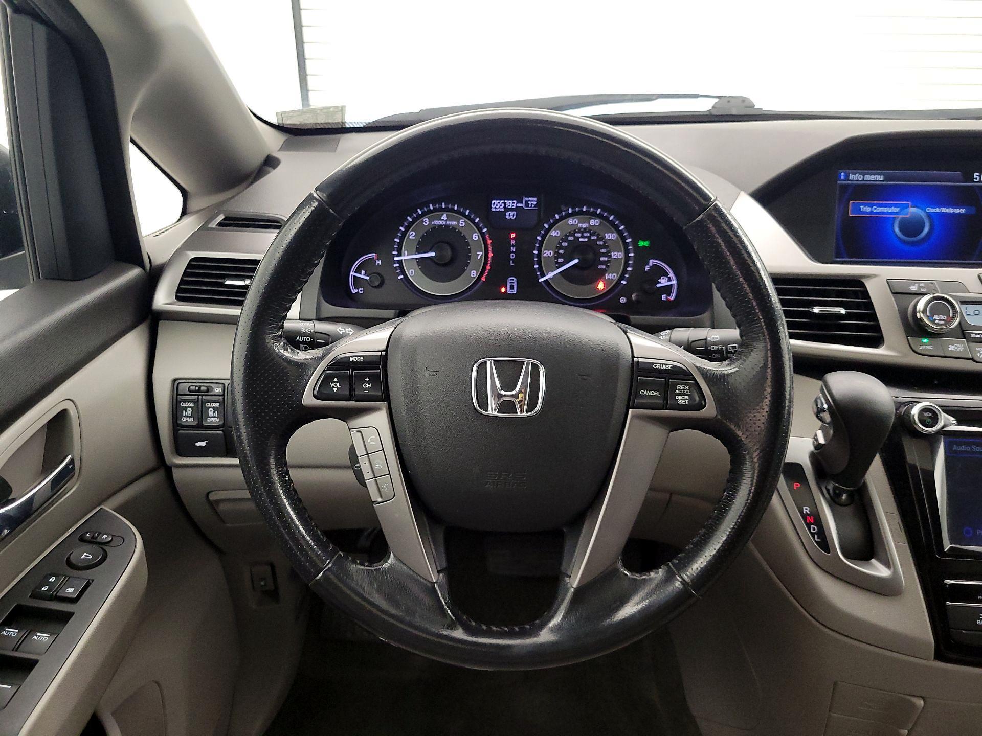Thumbnail: 2016 Honda Odyssey - 10