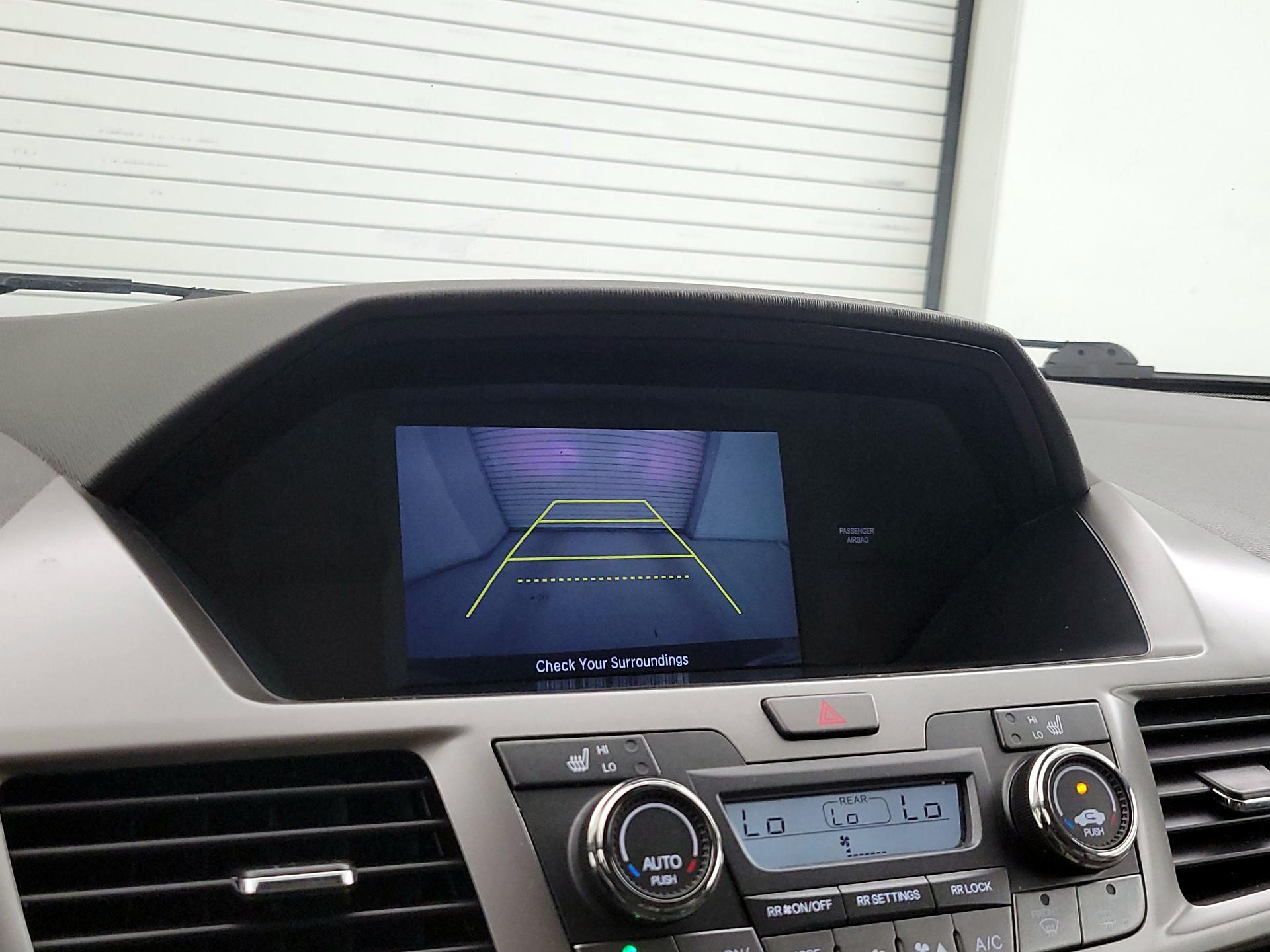 Thumbnail: 2016 Honda Odyssey - 14