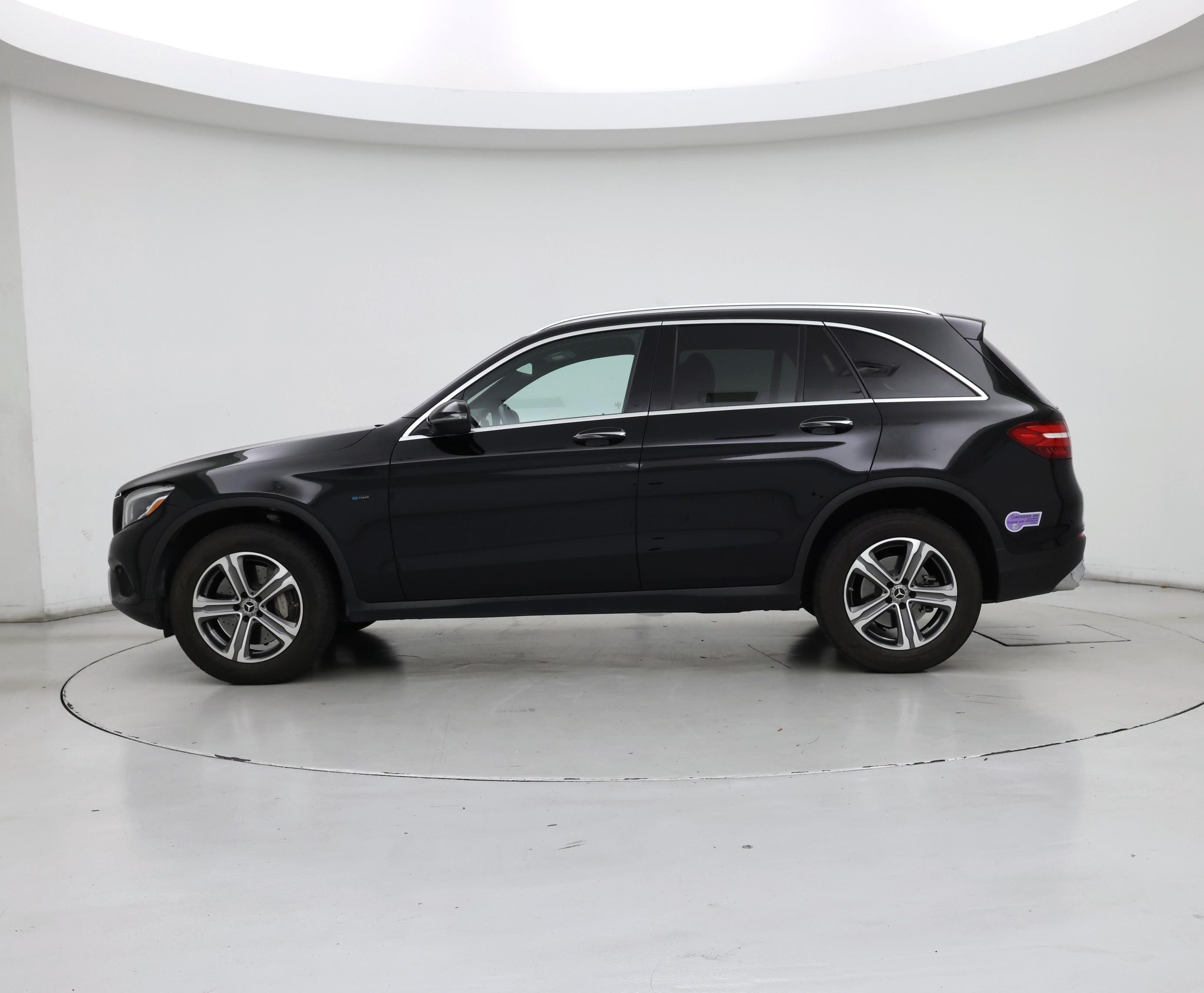Thumbnail: 2019 Mercedes-Benz GLC - 3