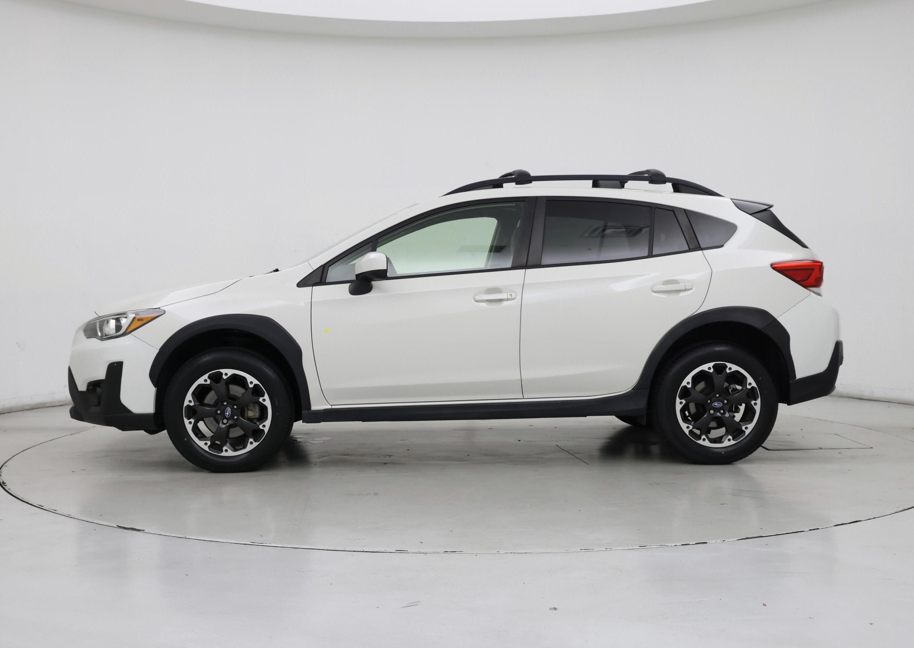 Thumbnail: 2021 Subaru Crosstrek - 3