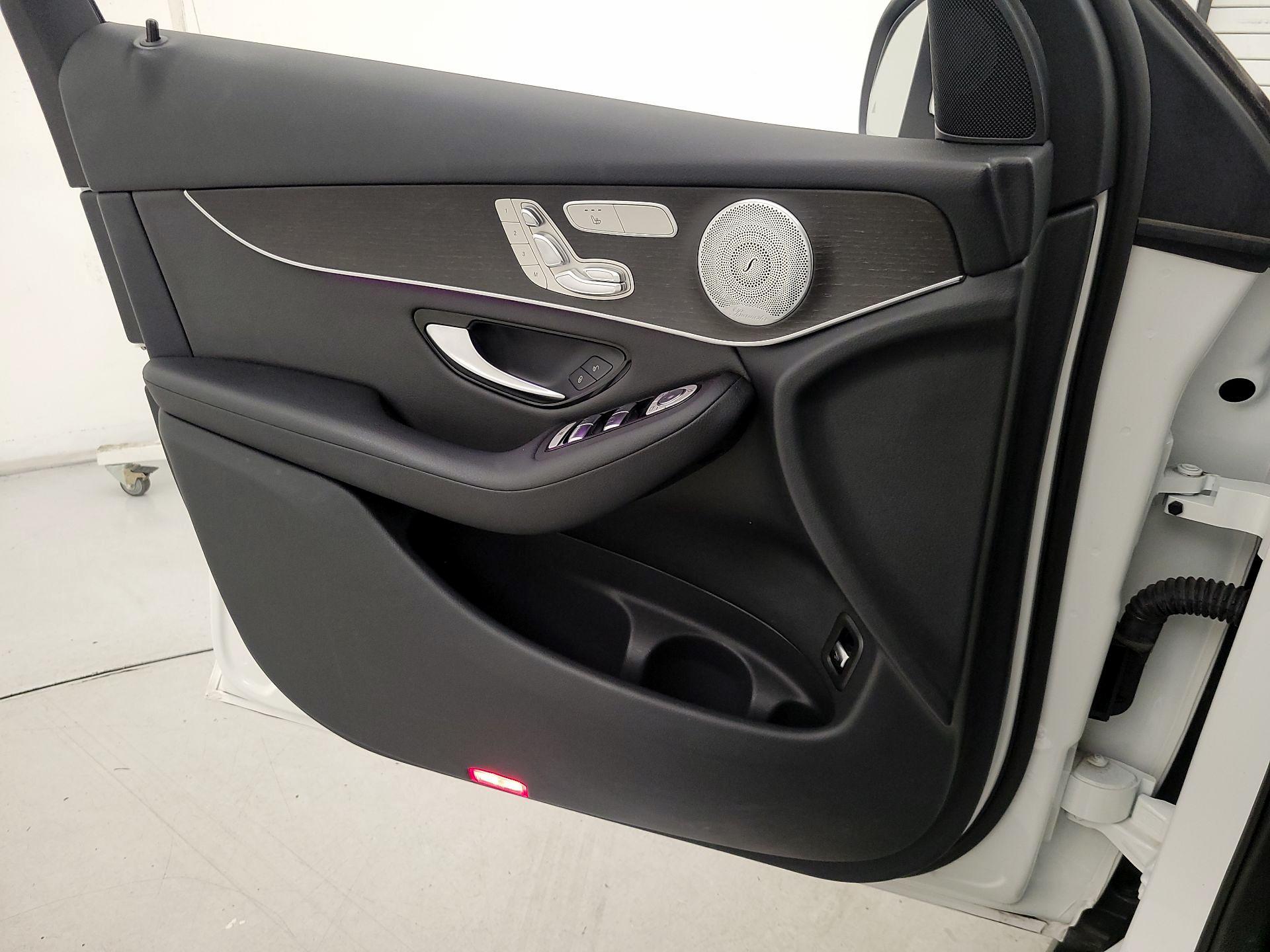 Thumbnail: 2020 Mercedes-Benz GLC - 12