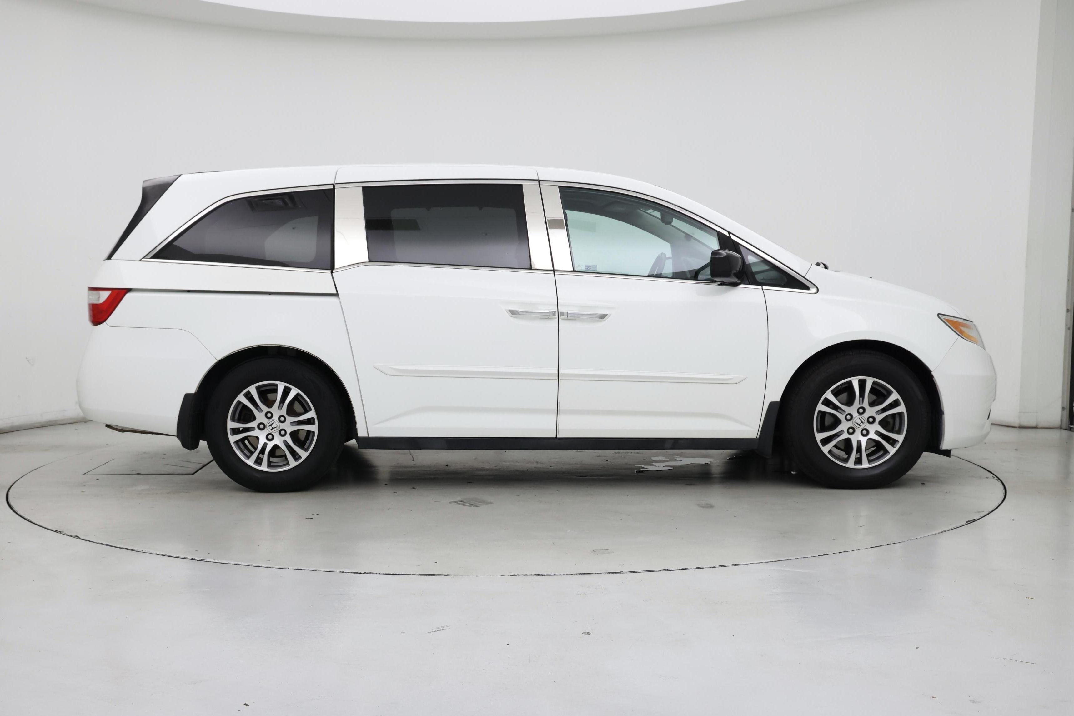Thumbnail: 2013 Honda Odyssey - 7