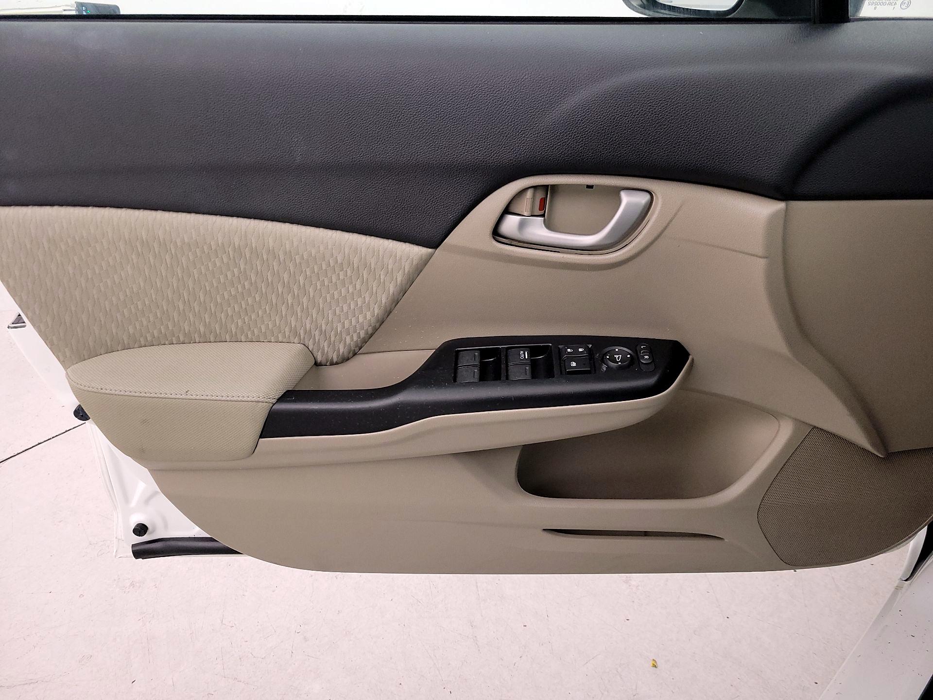 Thumbnail: 2015 Honda Civic - 12
