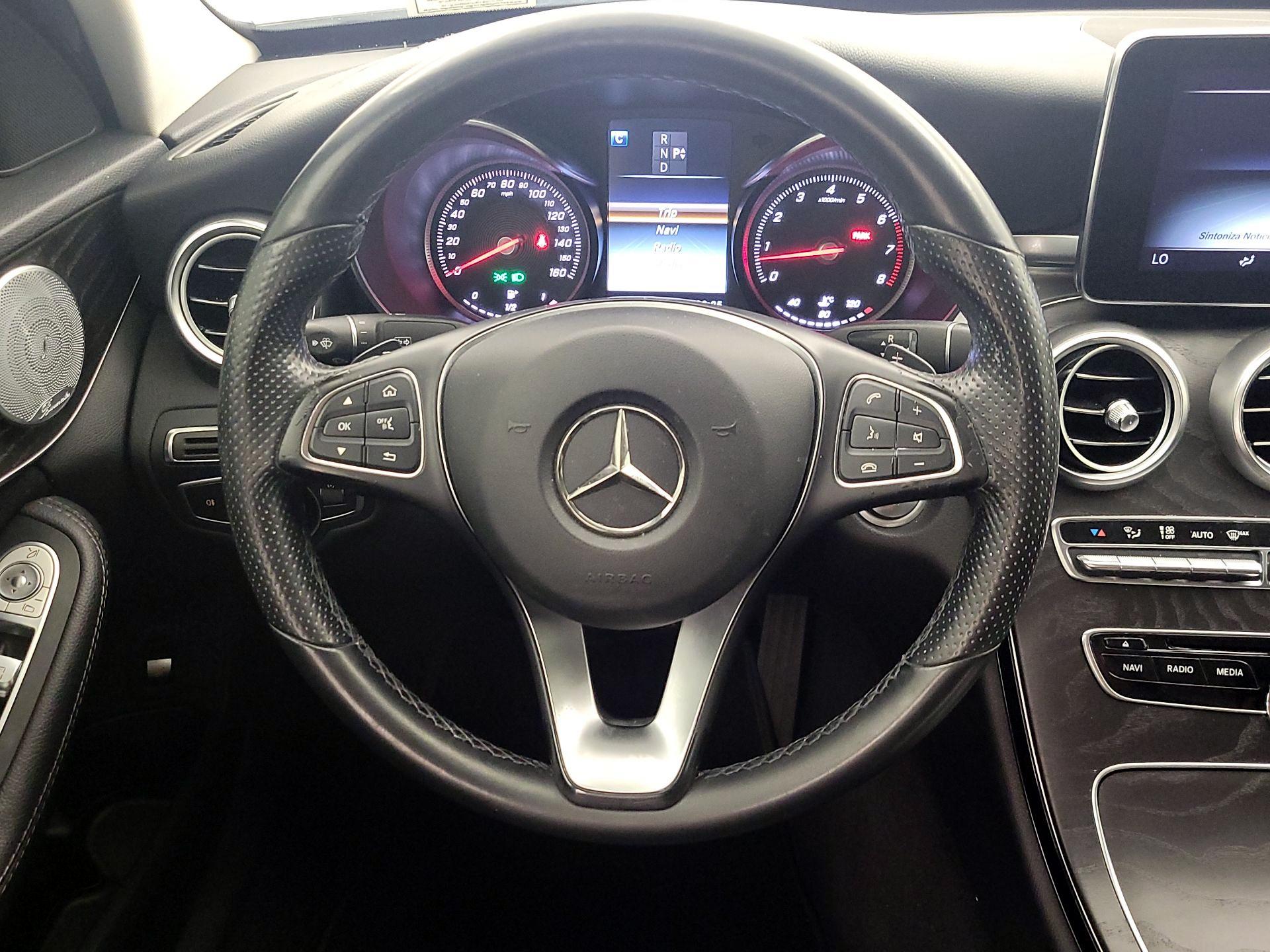 Thumbnail: 2016 Mercedes-Benz C-Class - 10