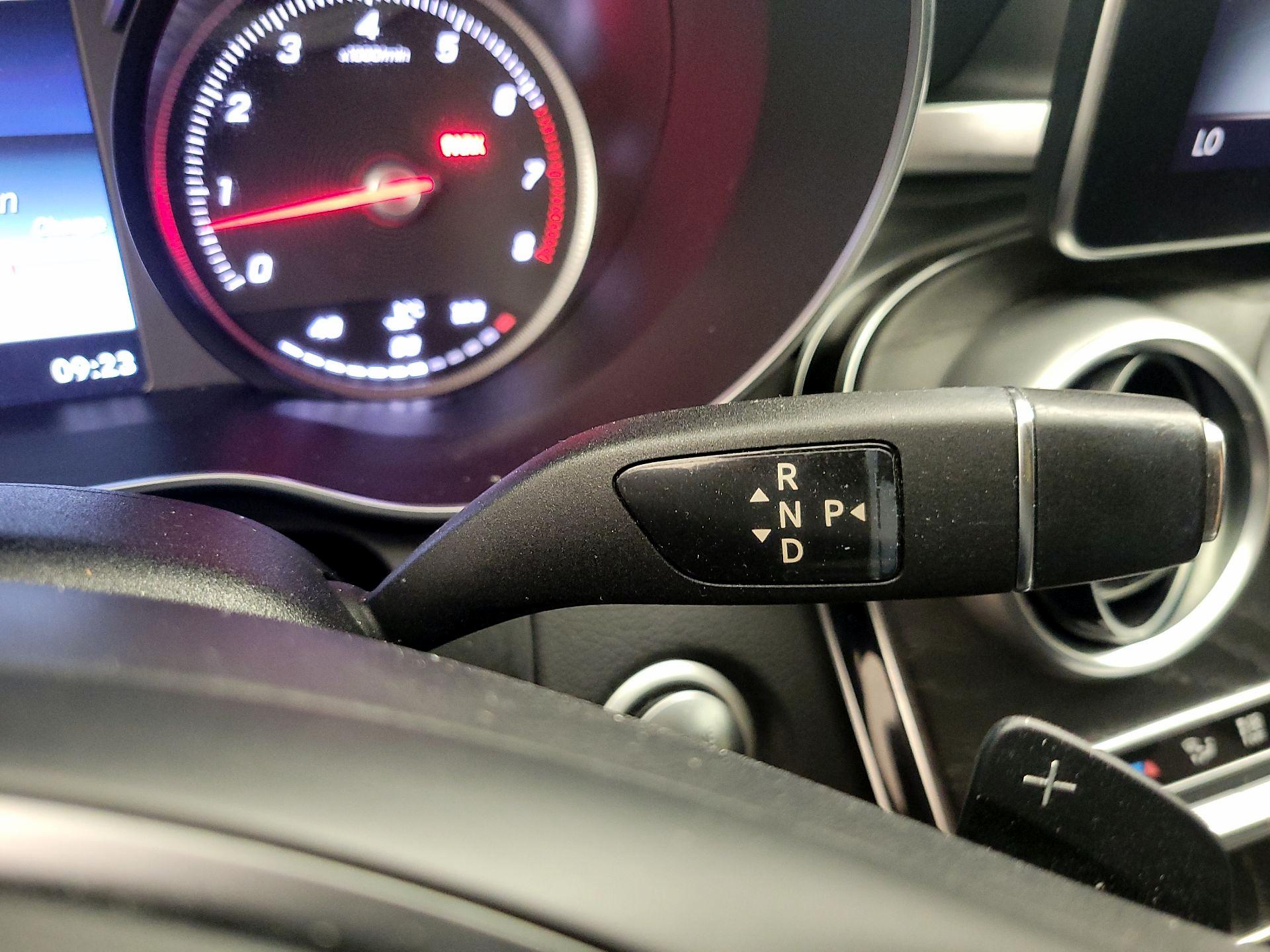 Thumbnail: 2016 Mercedes-Benz C-Class - 18
