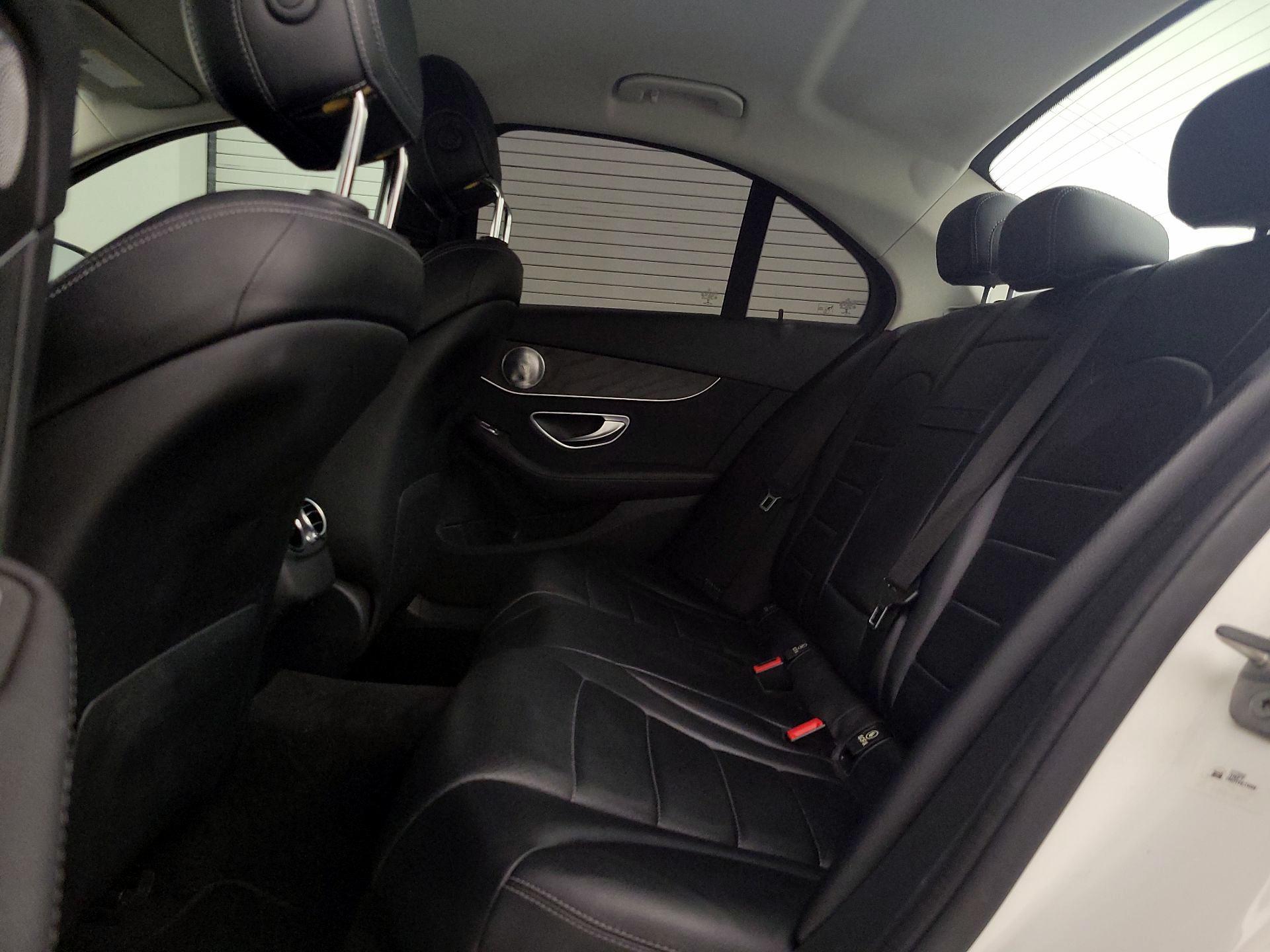 Thumbnail: 2016 Mercedes-Benz C-Class - 20