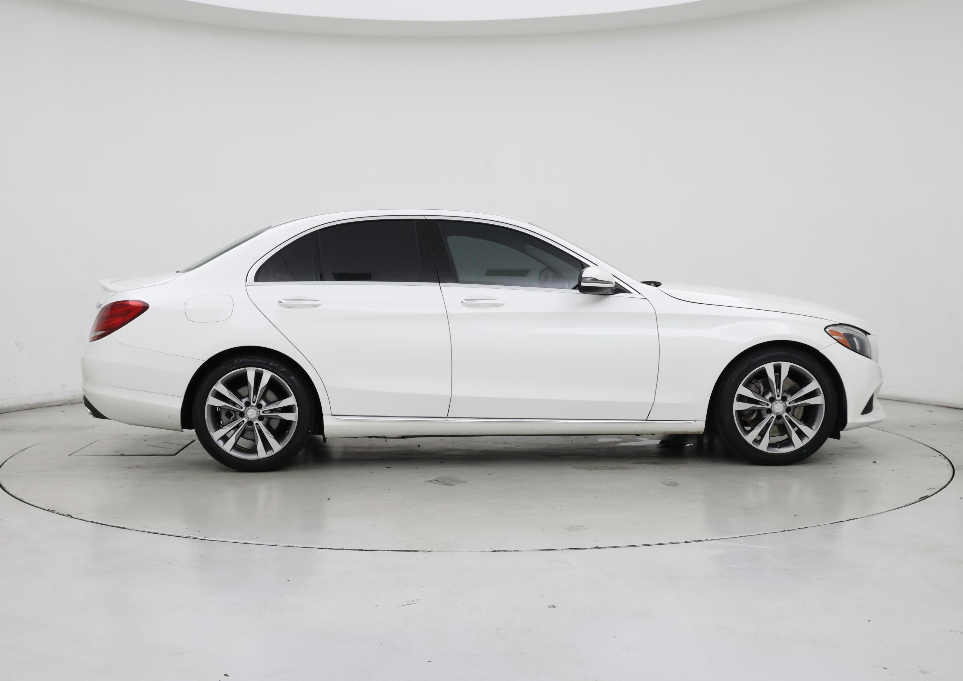 Thumbnail: 2016 Mercedes-Benz C-Class - 7