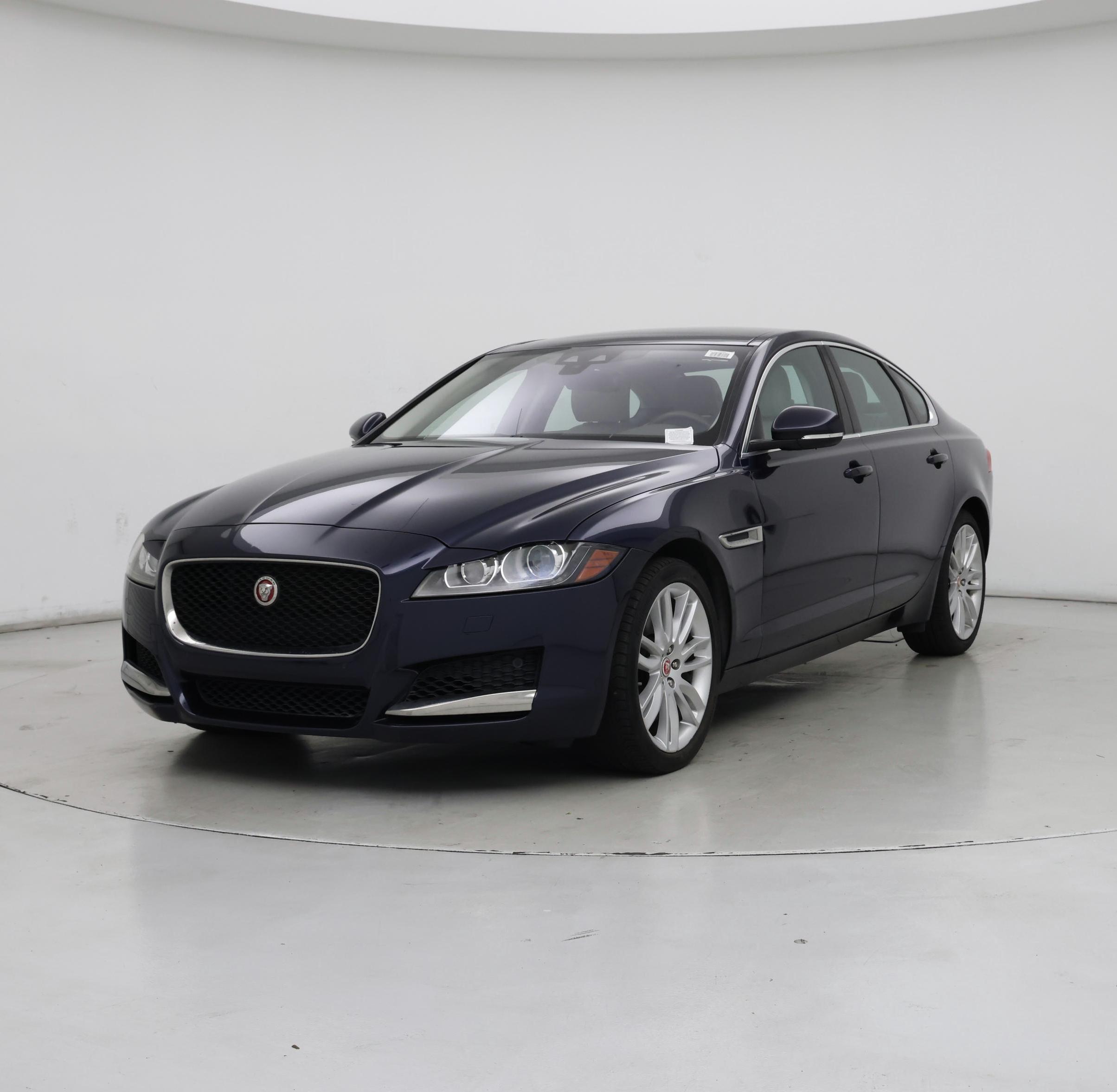 Thumbnail: 2016 Jaguar XF - 4