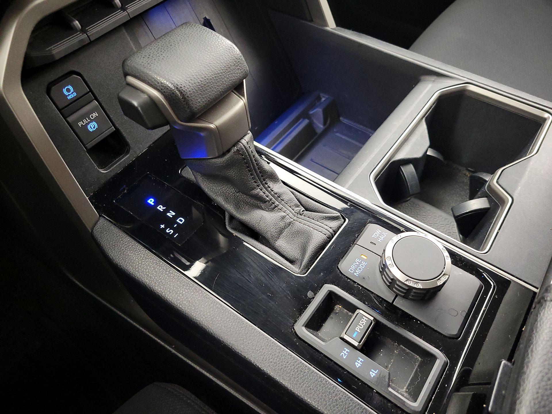 Thumbnail: 2022 Toyota Tundra - 17