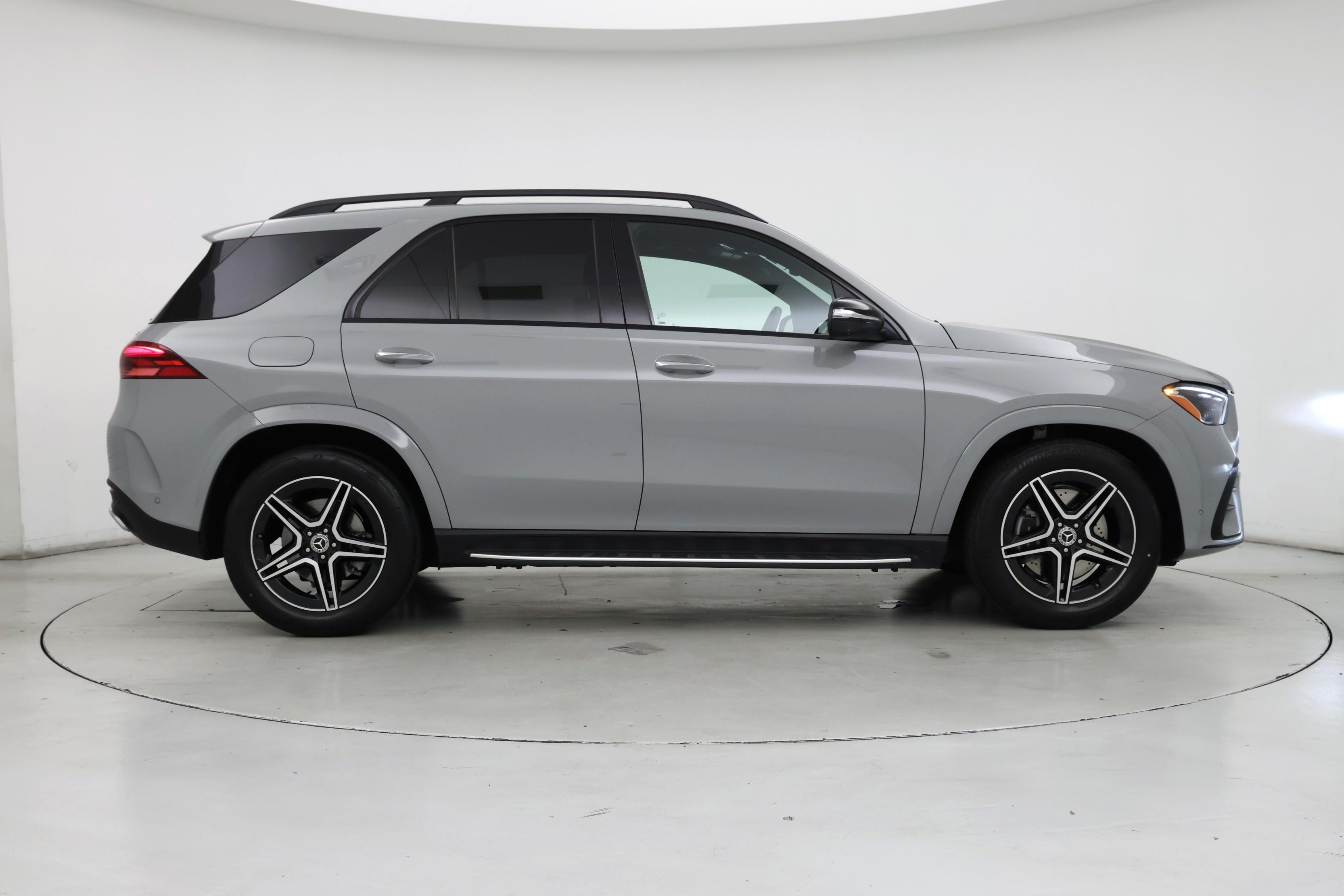 Thumbnail: 2025 Mercedes-Benz GLE - 7