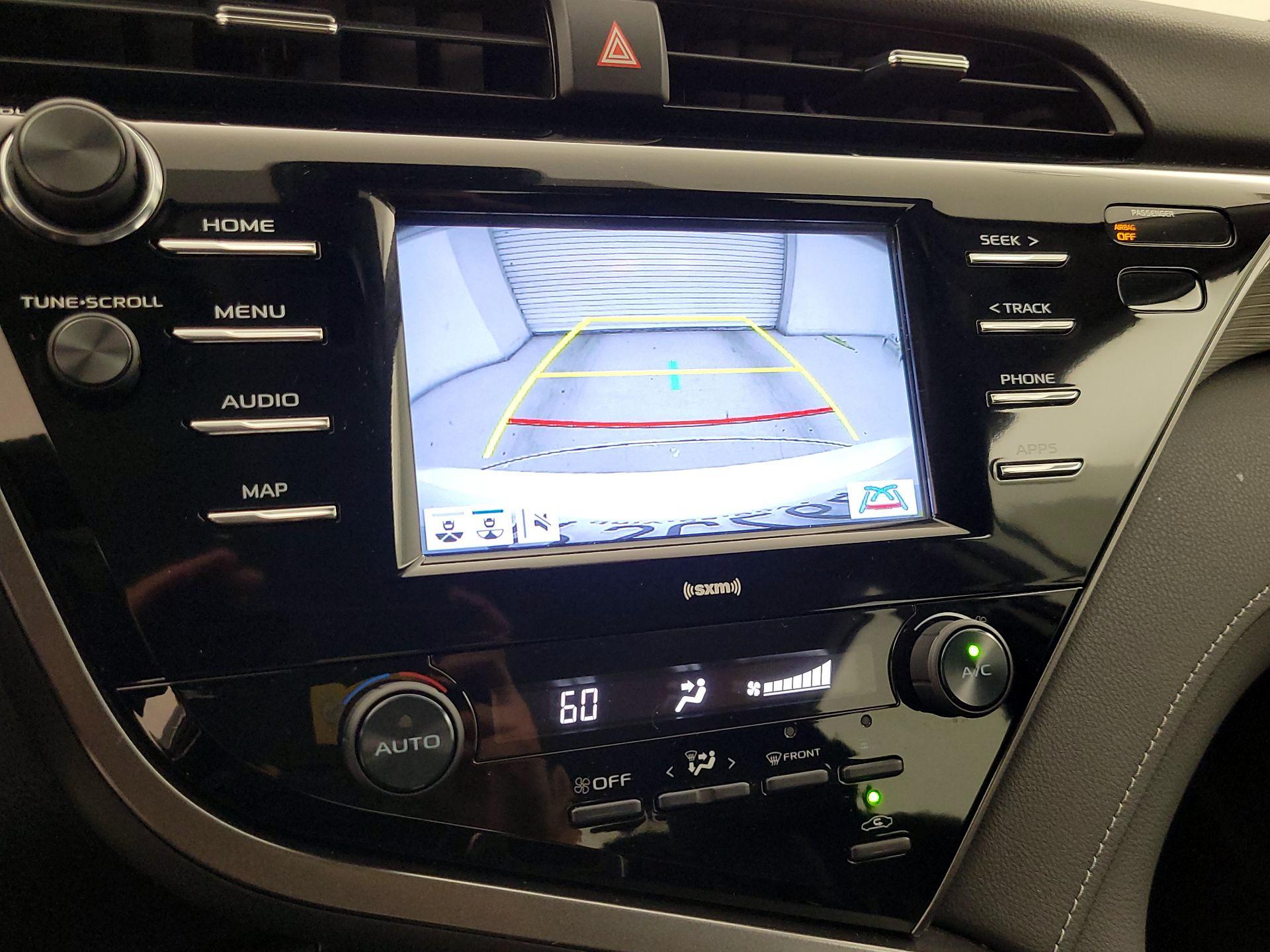 Thumbnail: 2020 Toyota Camry - 14