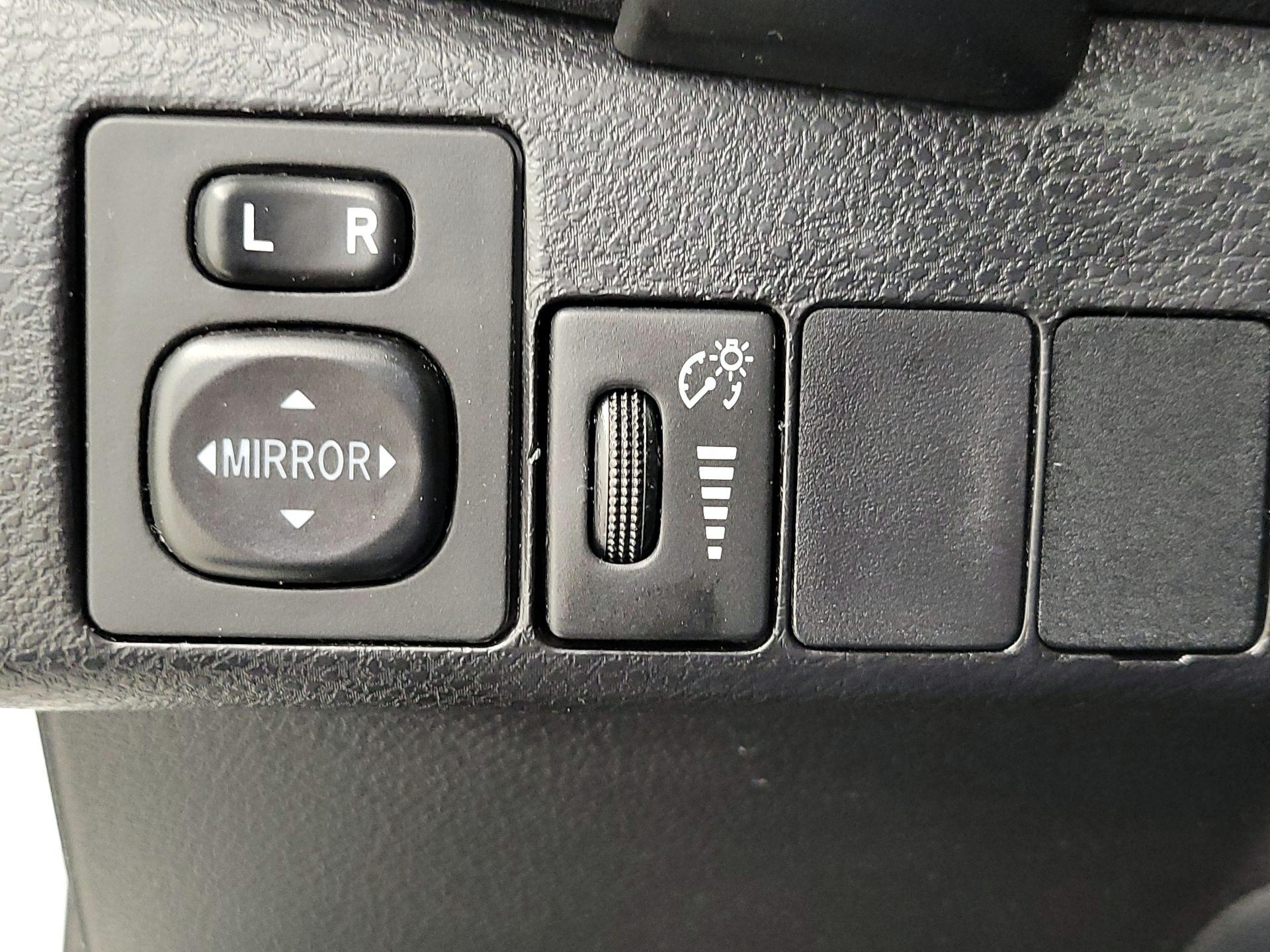 Thumbnail: 2017 Toyota Corolla - 13