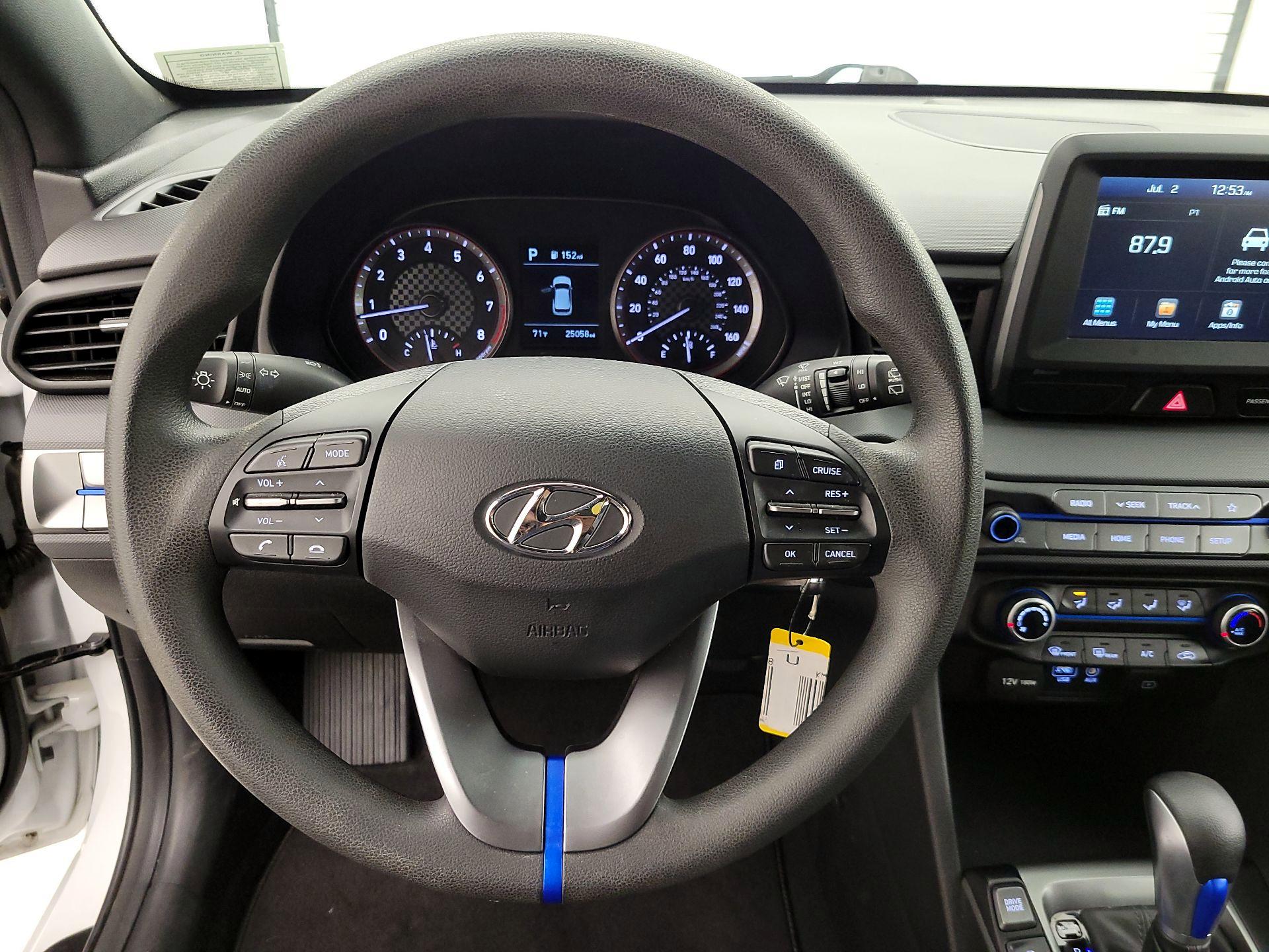 Thumbnail: 2020 Hyundai Veloster - 10