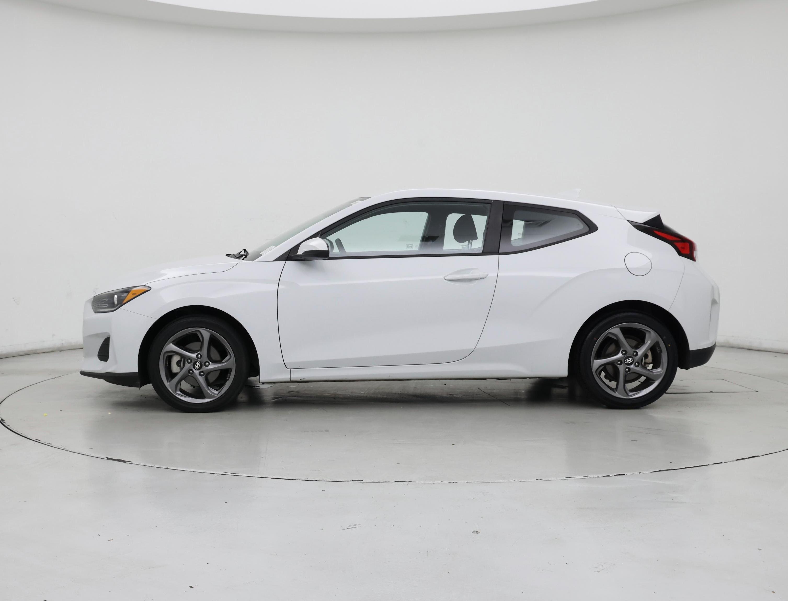 Thumbnail: 2020 Hyundai Veloster - 3