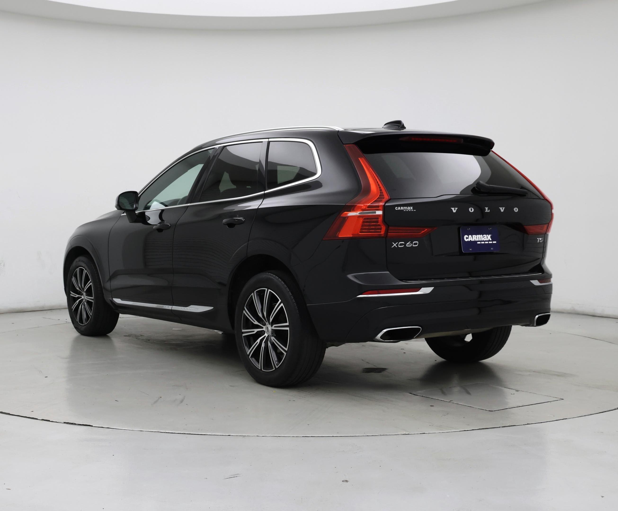 Thumbnail: 2021 Volvo XC60 - 2