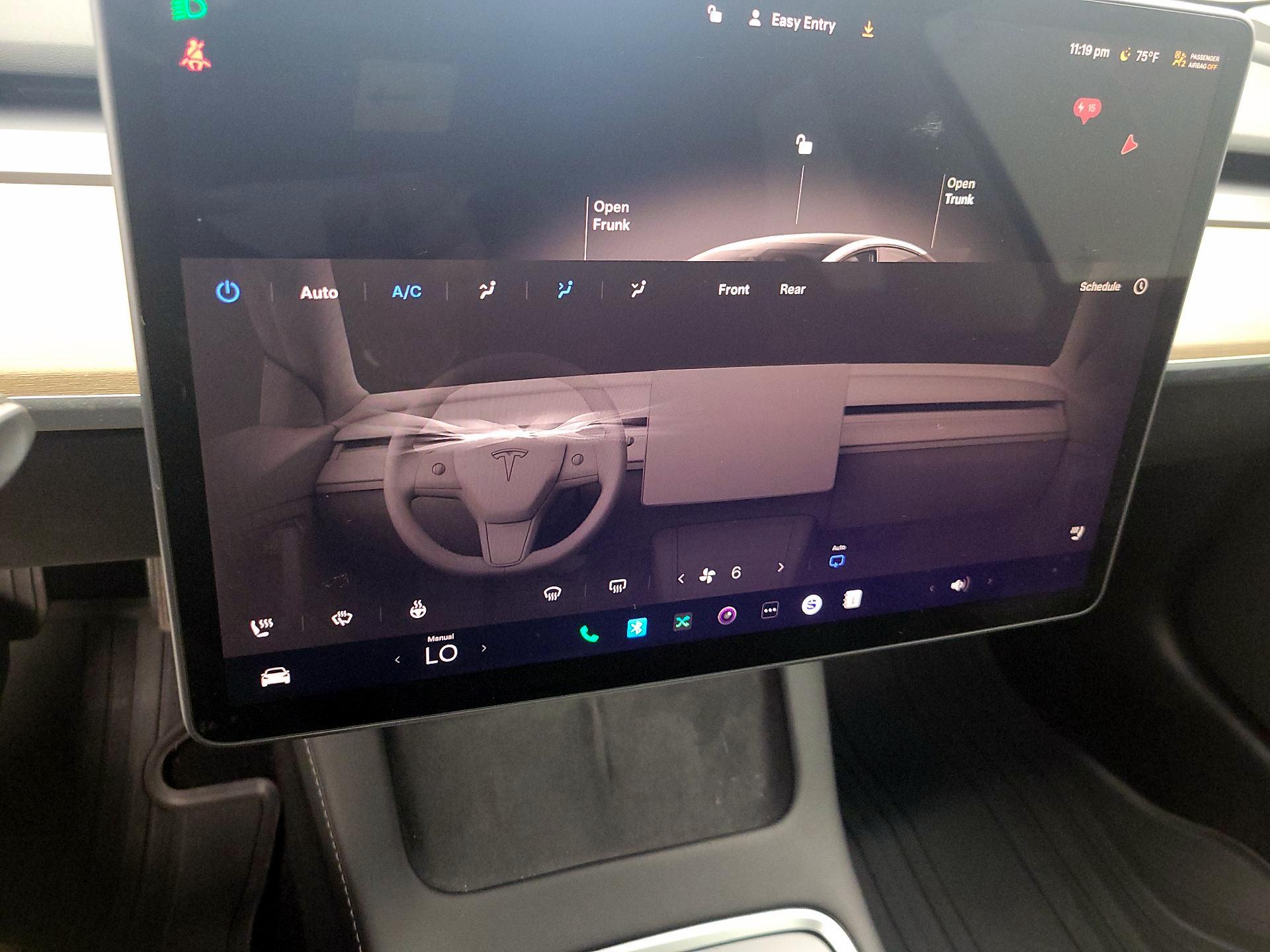 Thumbnail: 2022 Tesla Model 3 - 16