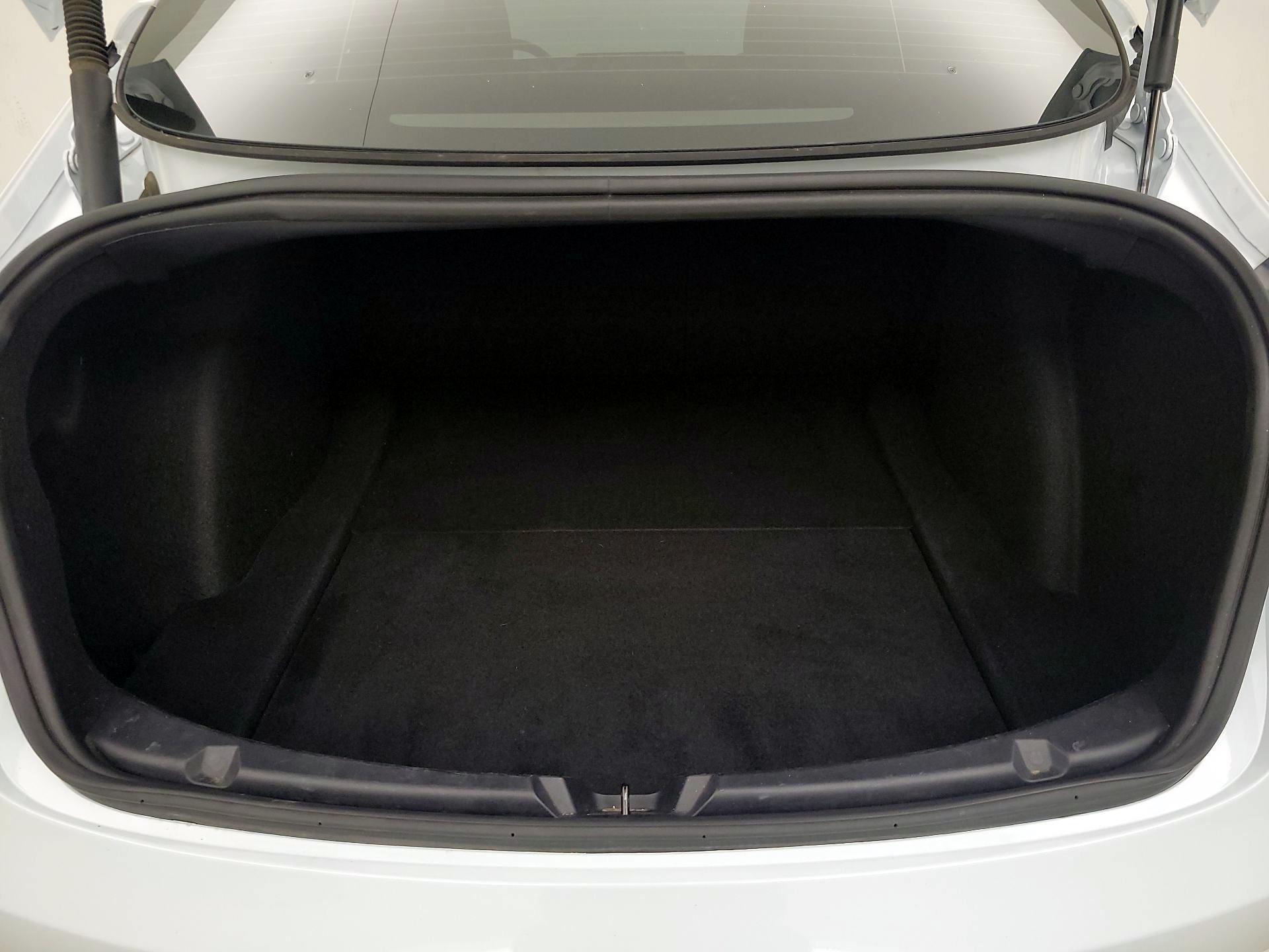 Thumbnail: 2022 Tesla Model 3 - 20