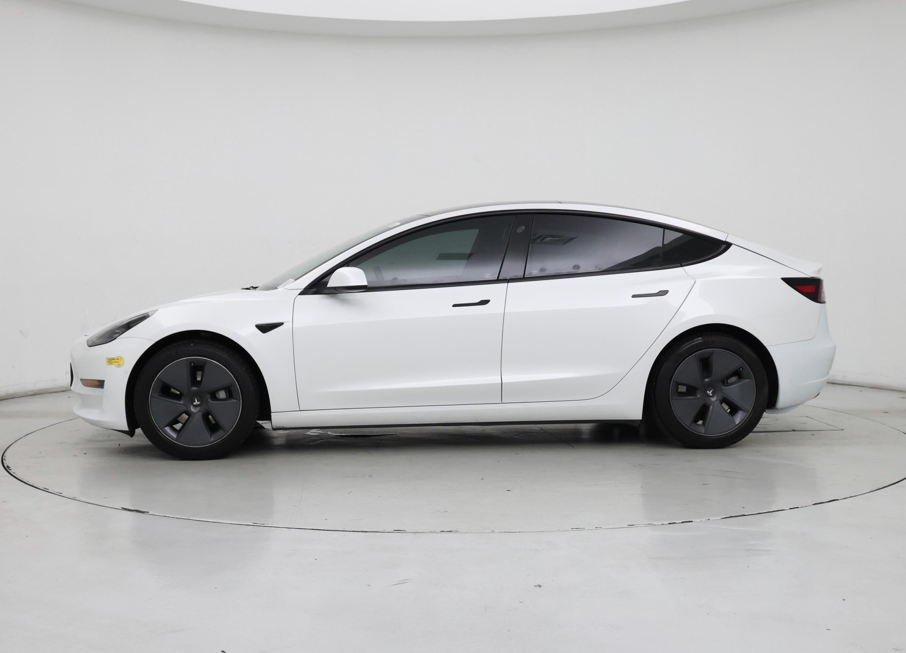 Thumbnail: 2022 Tesla Model 3 - 3