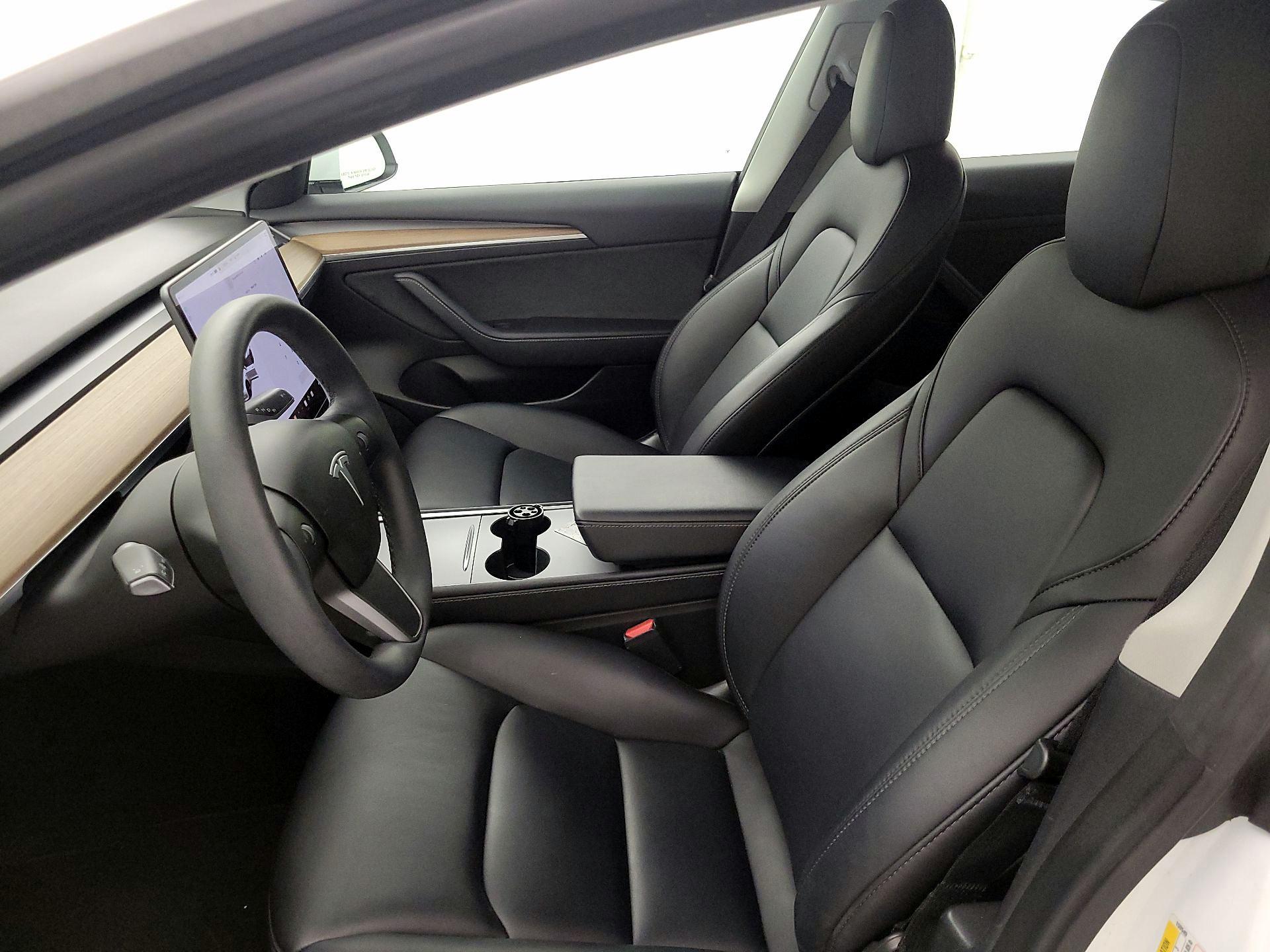 Thumbnail: 2022 Tesla Model 3 - 11