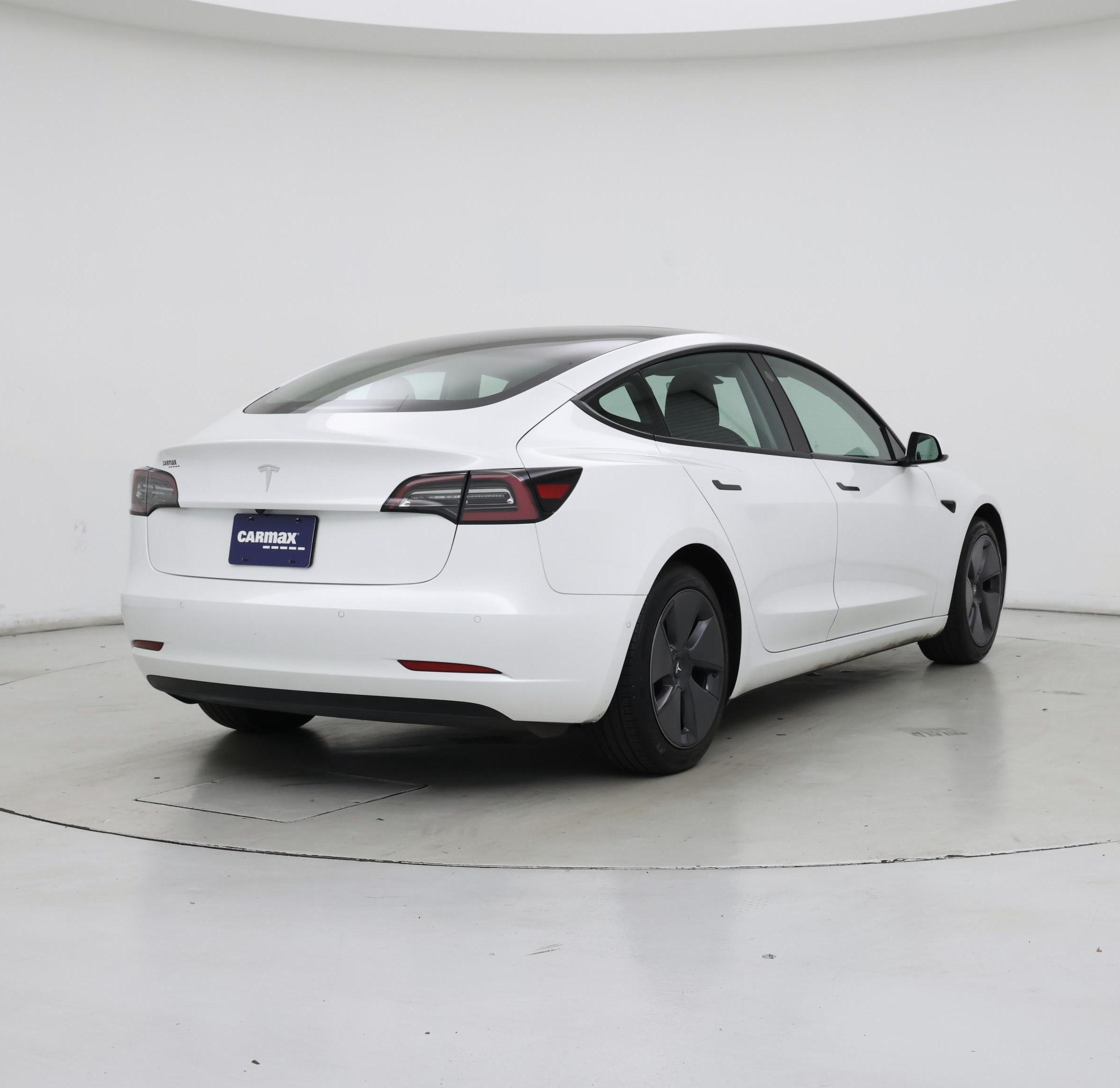 Thumbnail: 2022 Tesla Model 3 - 8