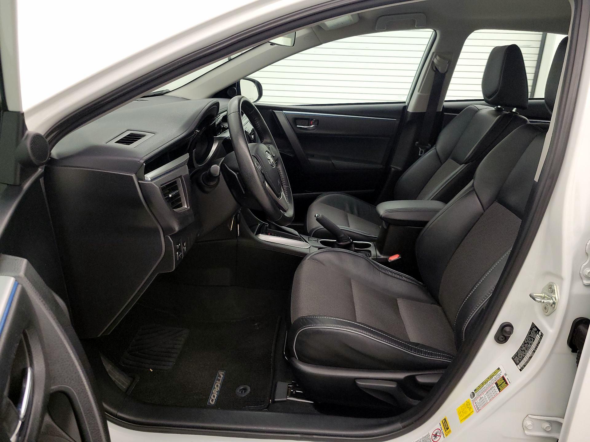 Thumbnail: 2015 Toyota Corolla - 11