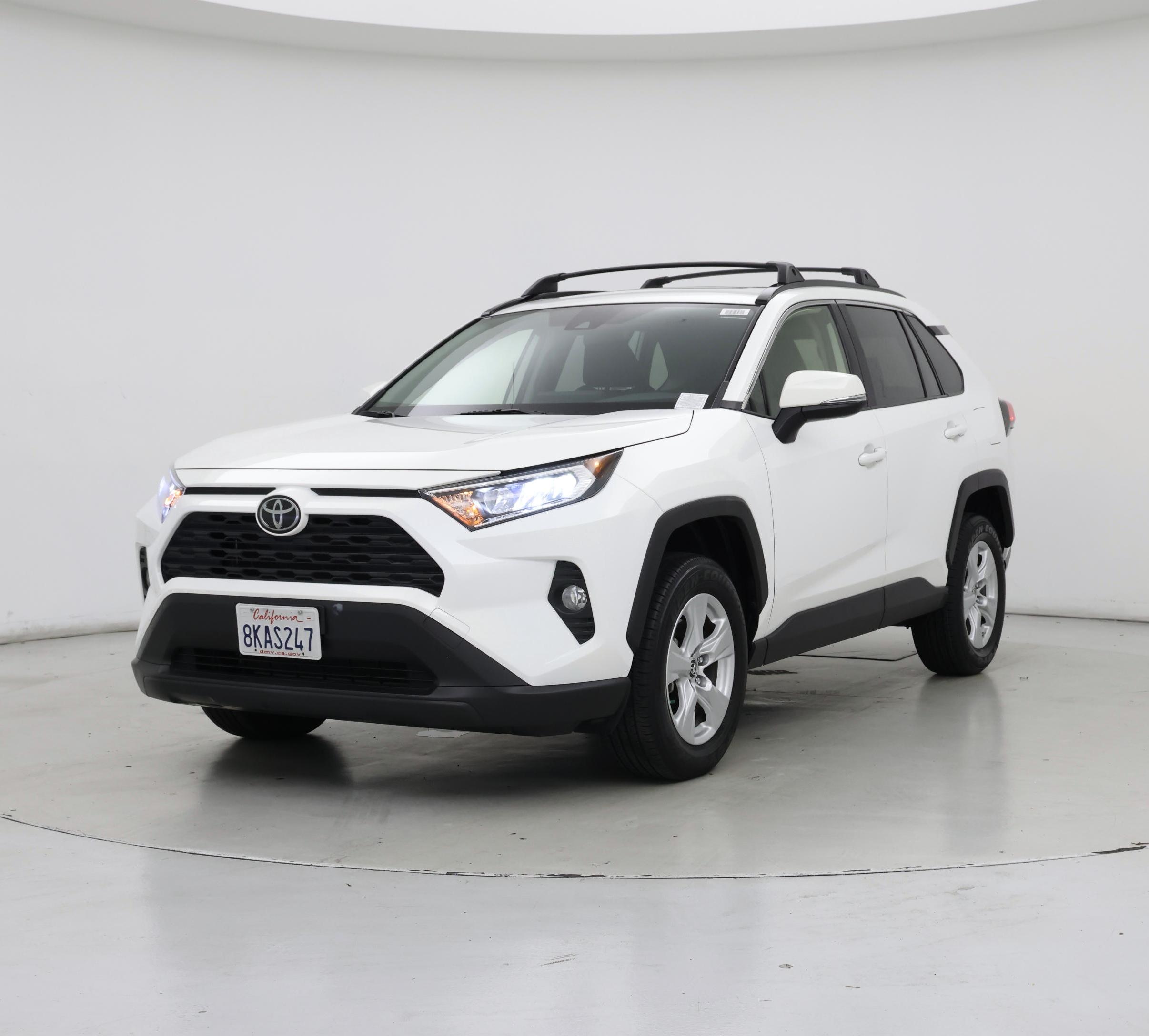Thumbnail: 2019 Toyota RAV4 - 4