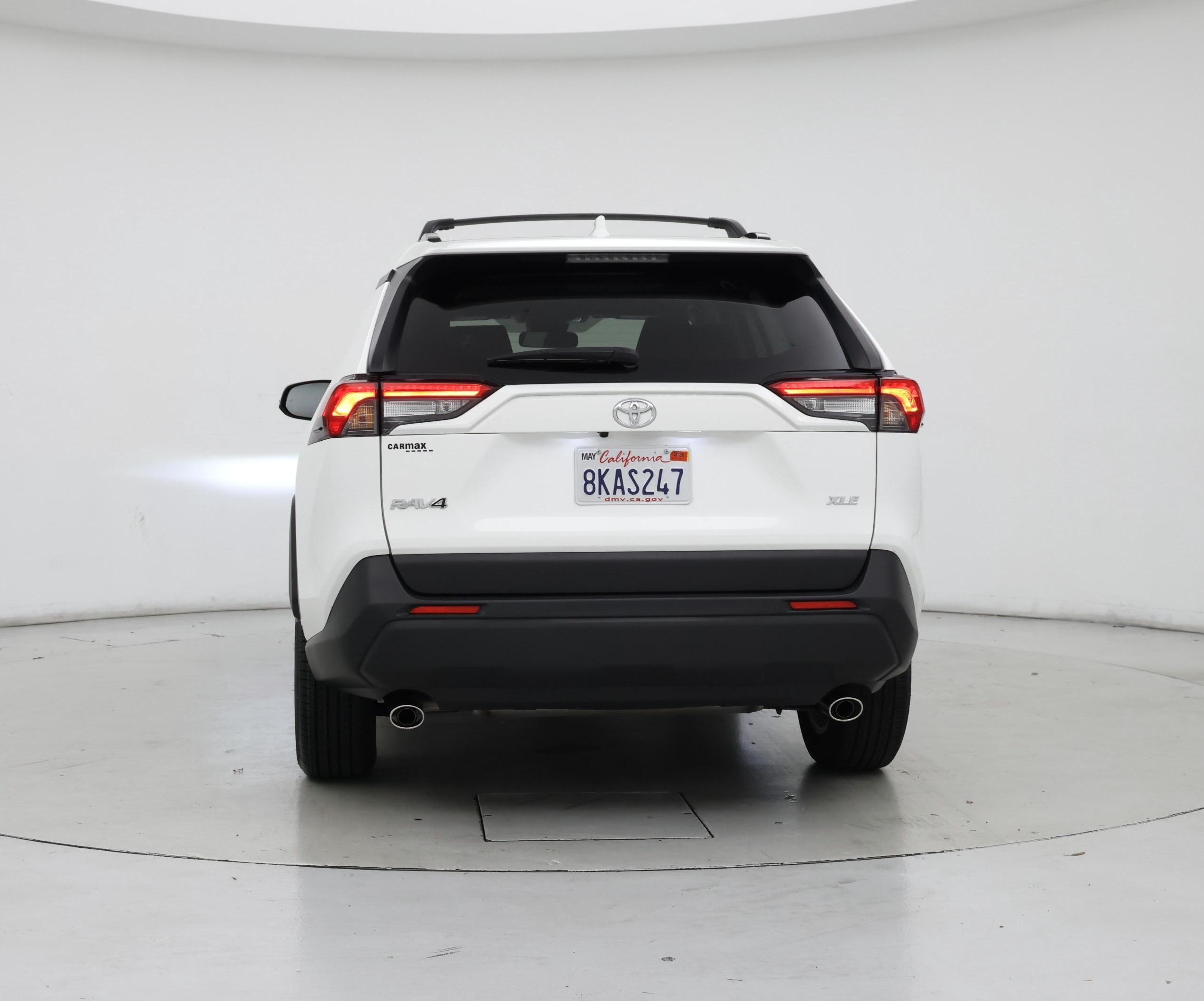 Thumbnail: 2019 Toyota RAV4 - 6