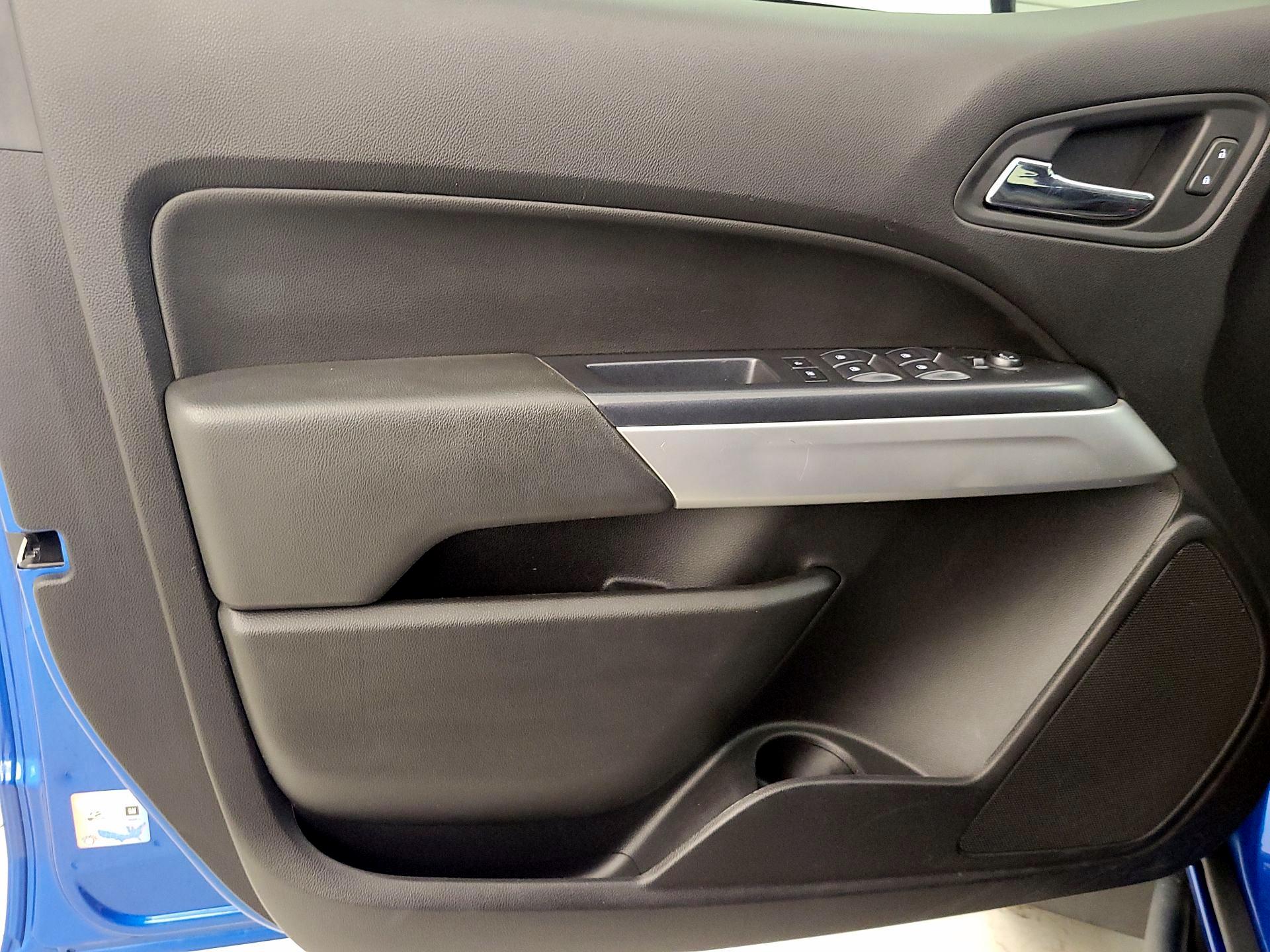 Thumbnail: 2021 Chevrolet Colorado - 12