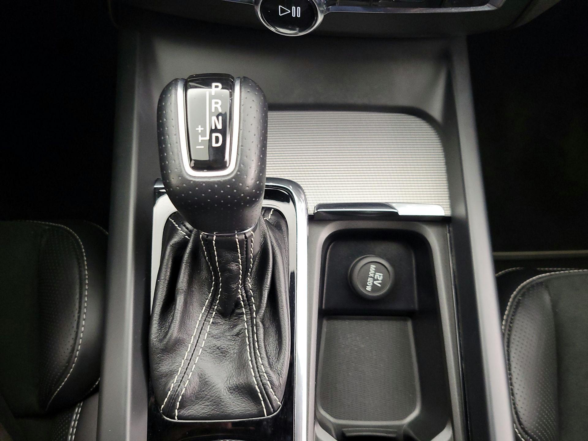 Thumbnail: 2019 Volvo XC60 - 18