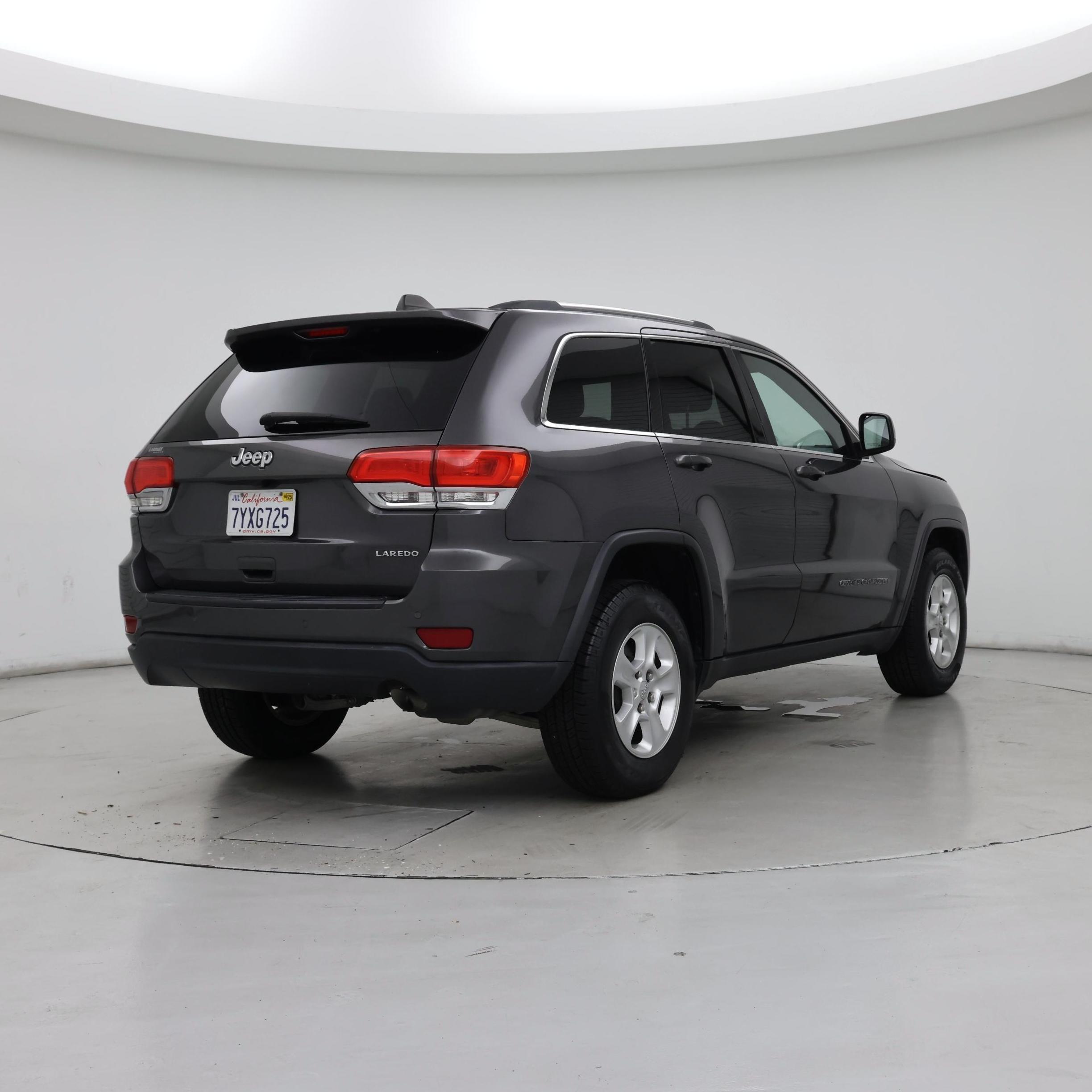 Thumbnail: 2017 Jeep Grand Cherokee - 8