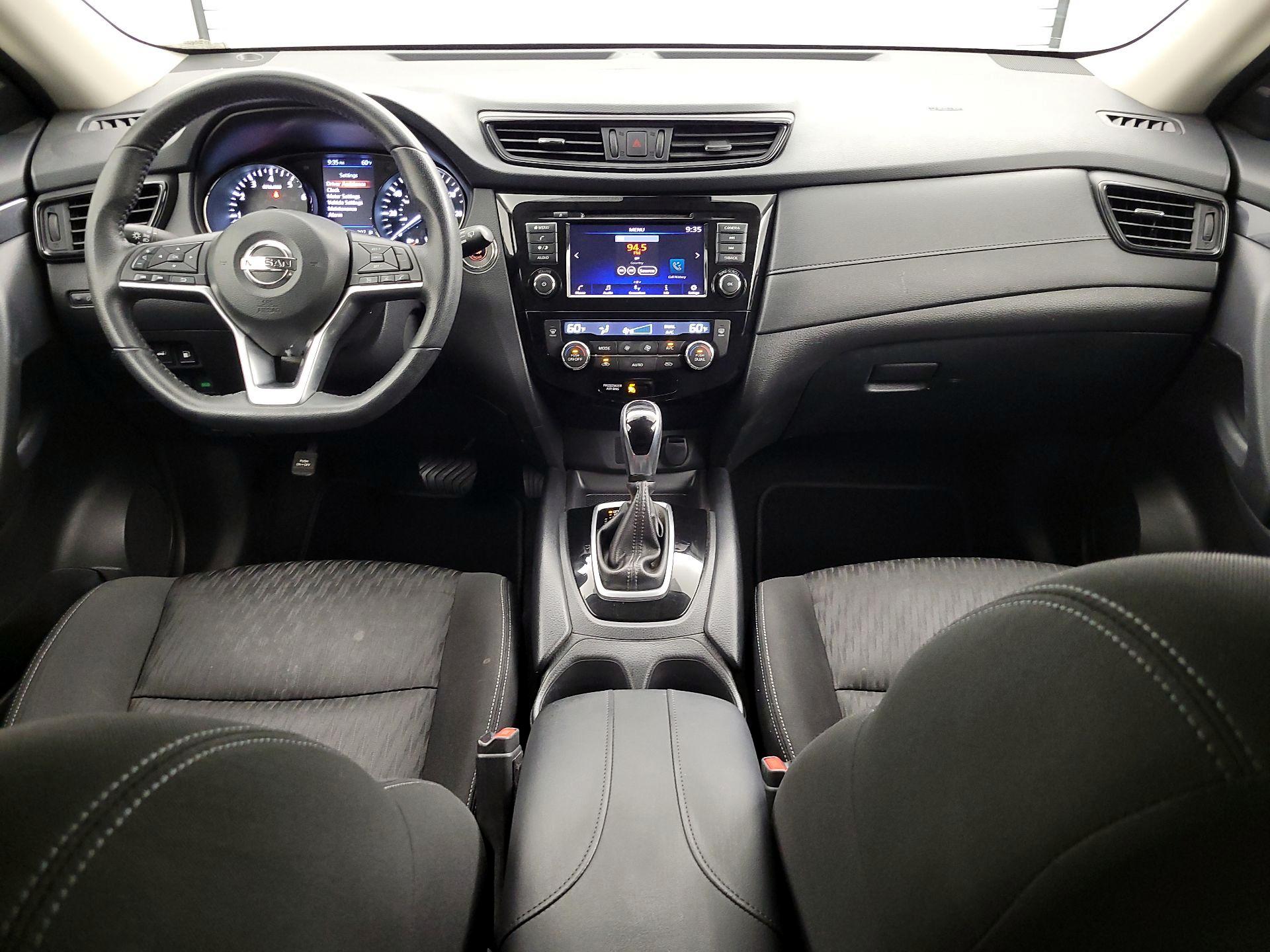 Thumbnail: 2020 Nissan Rogue - 9