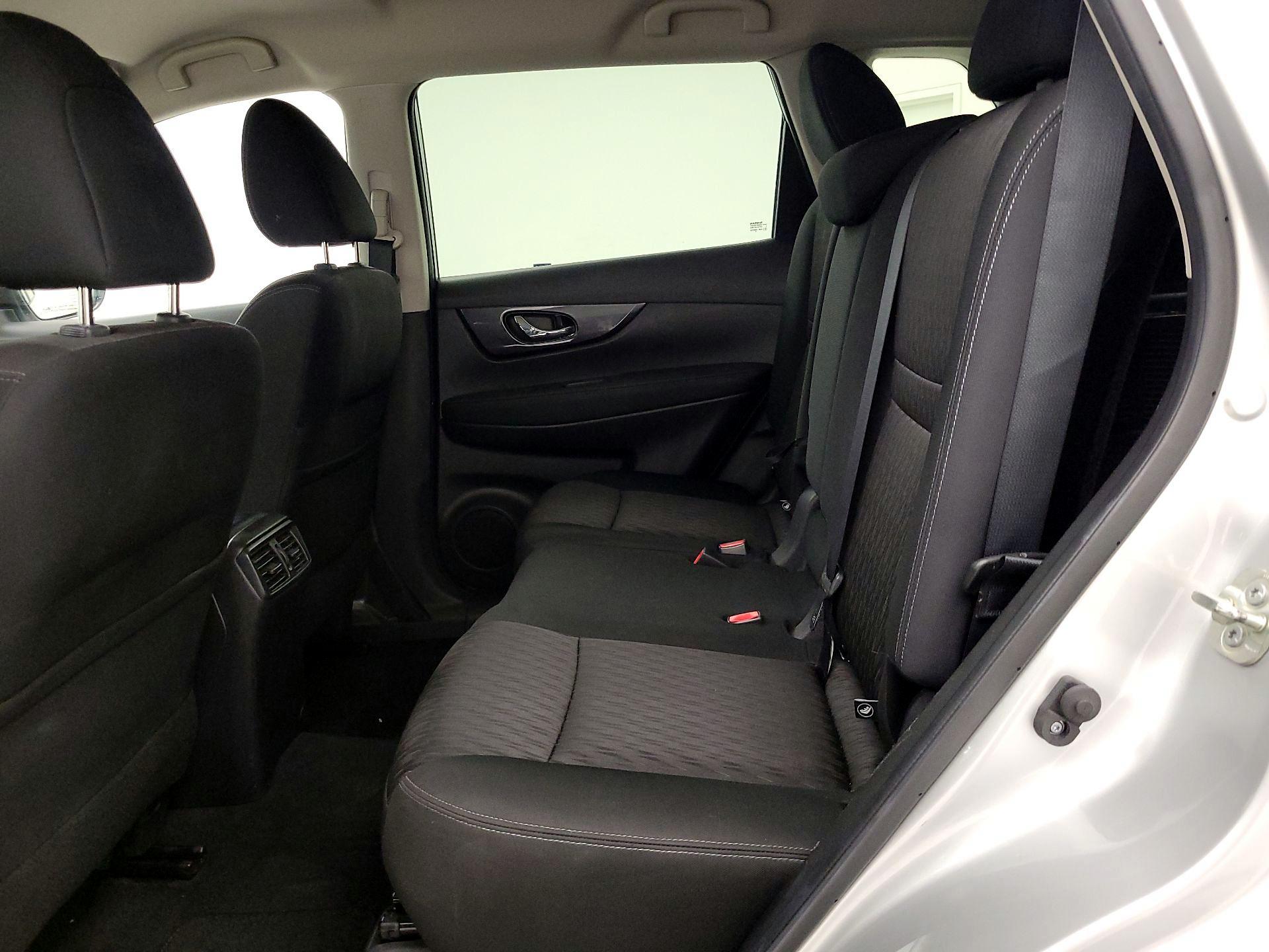 Thumbnail: 2020 Nissan Rogue - 19