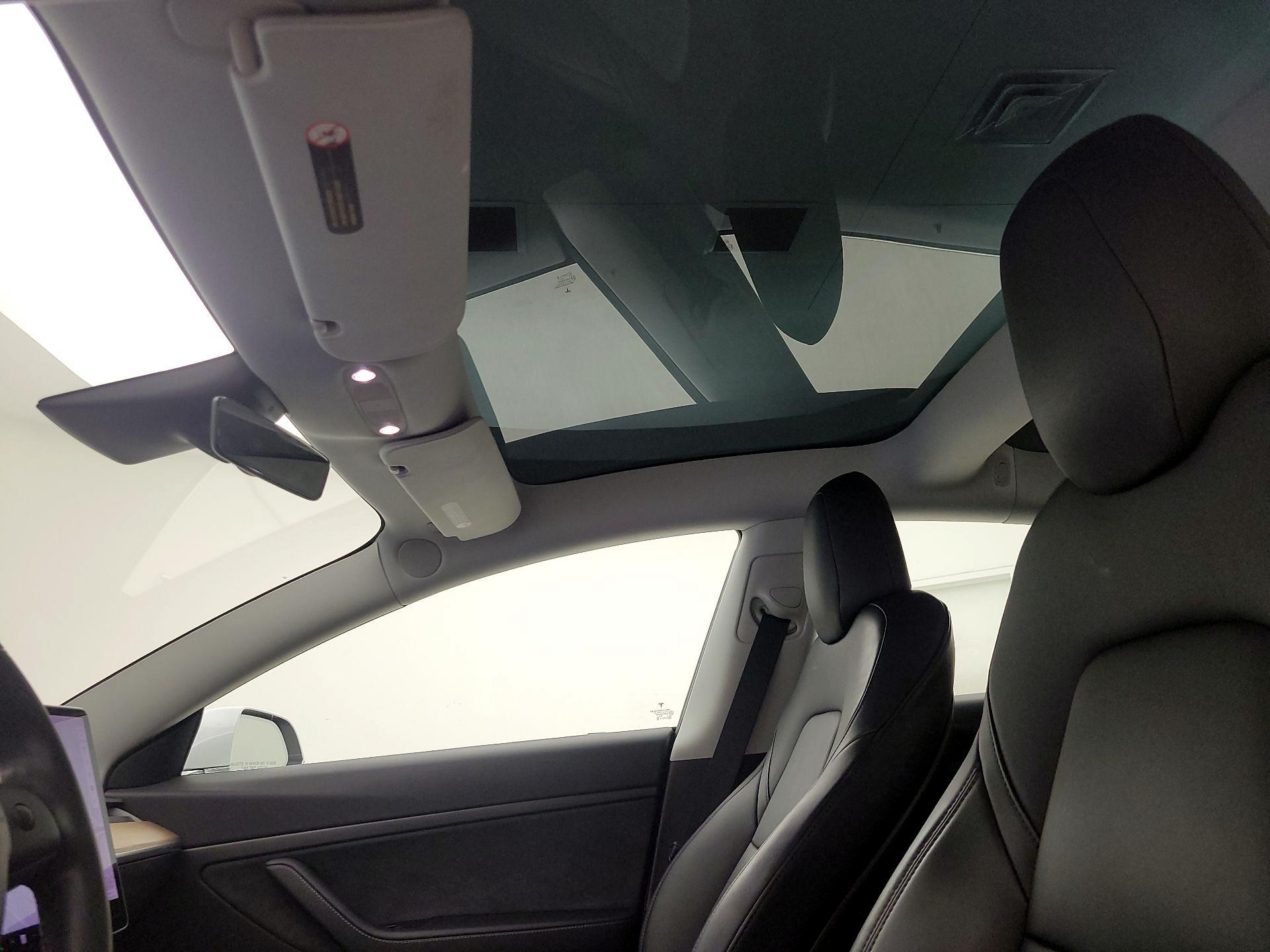 Thumbnail: 2020 Tesla Model 3 - 19