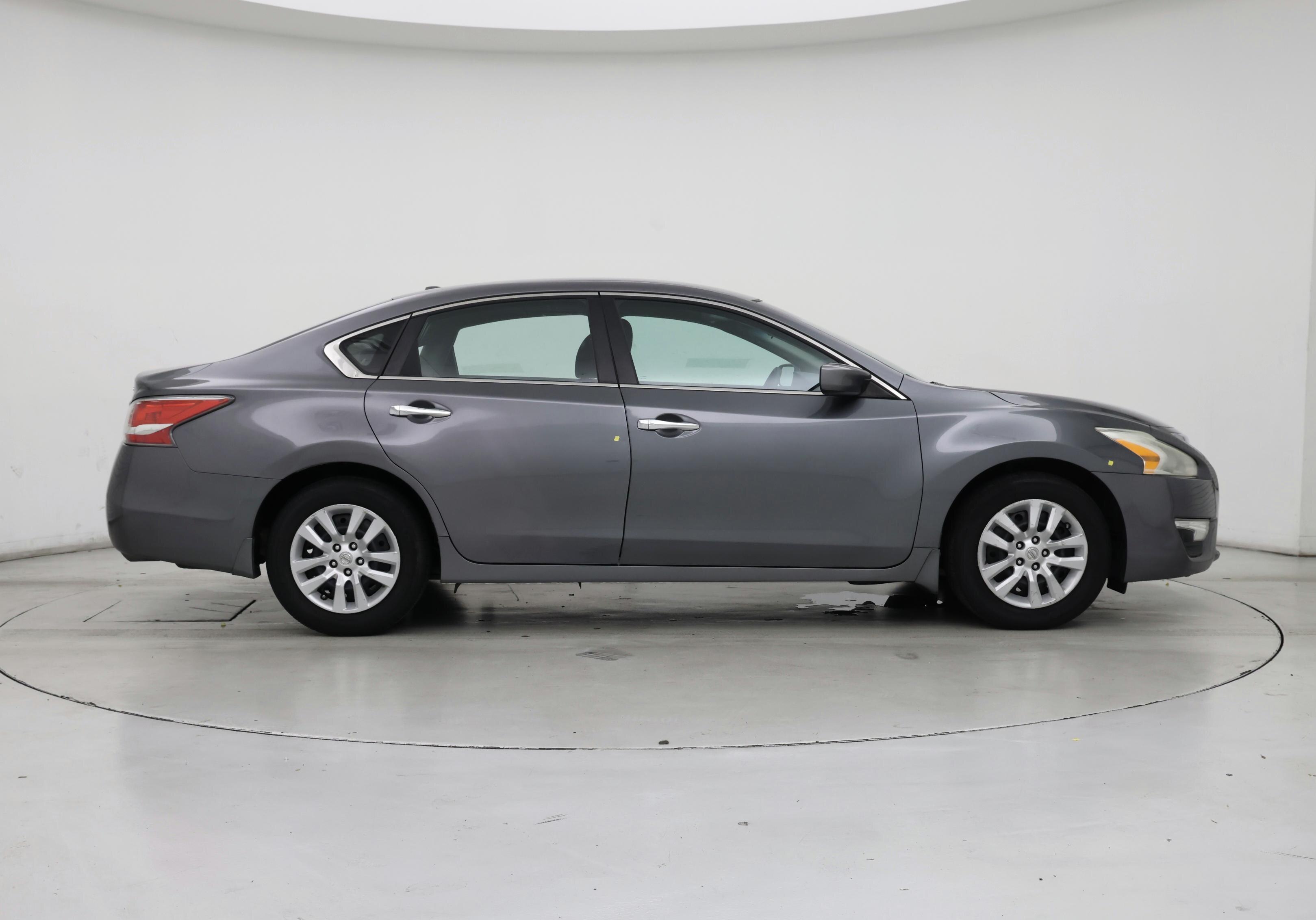 Thumbnail: 2015 Nissan Altima - 7