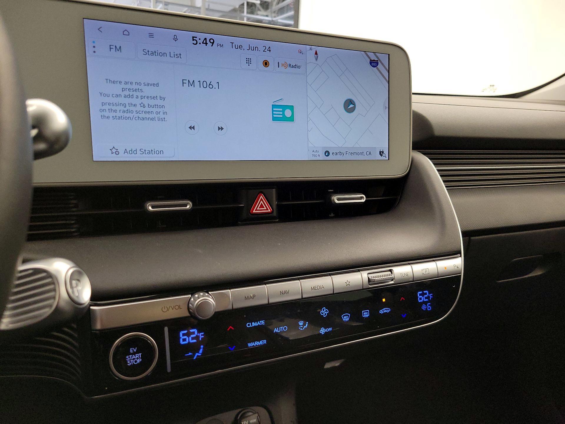 Thumbnail: 2022 Hyundai Ioniq 5 - 16