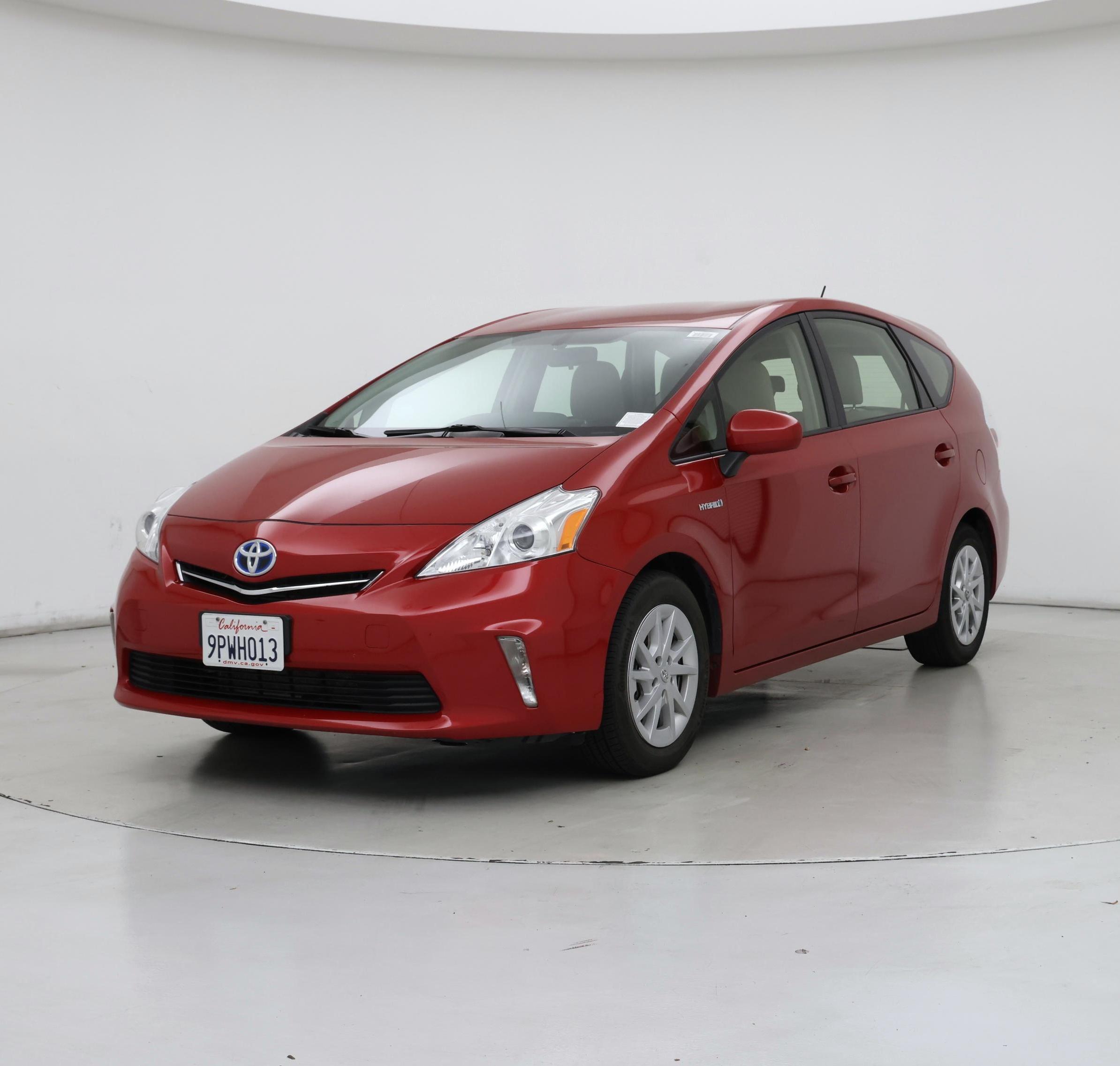 Thumbnail: 2014 Toyota Prius v - 4