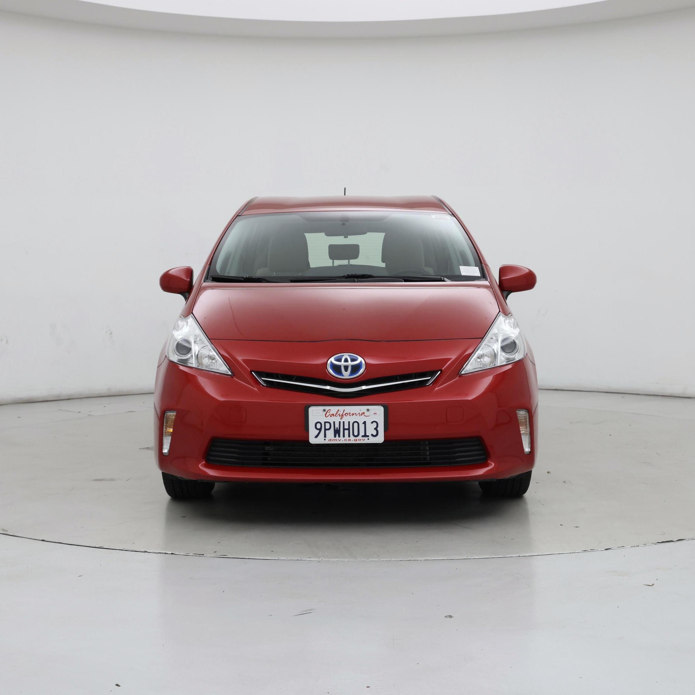 Thumbnail: 2014 Toyota Prius v - 5